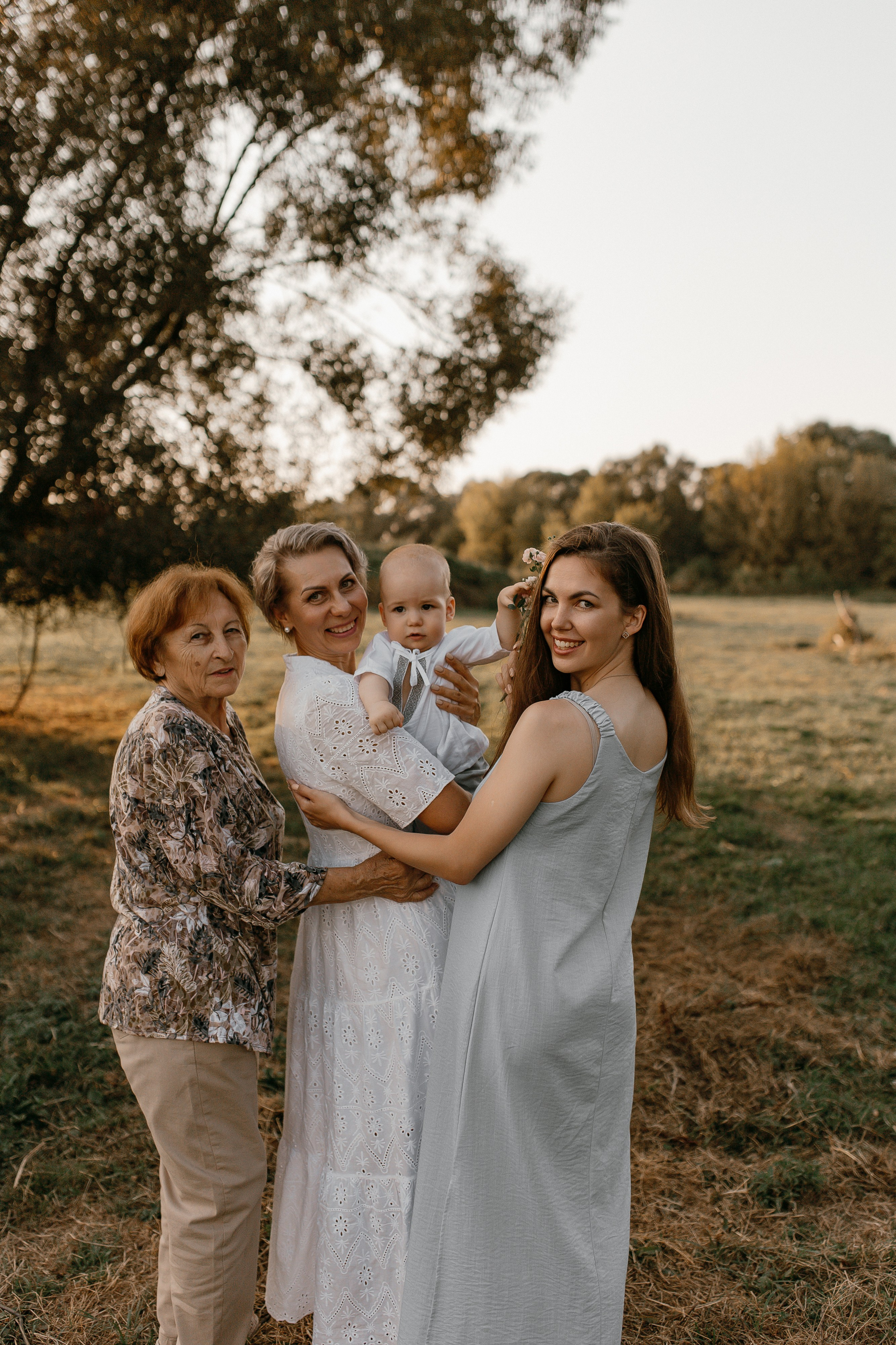 4 поколения. Семейный фотограф Губкин/Старый Оскол