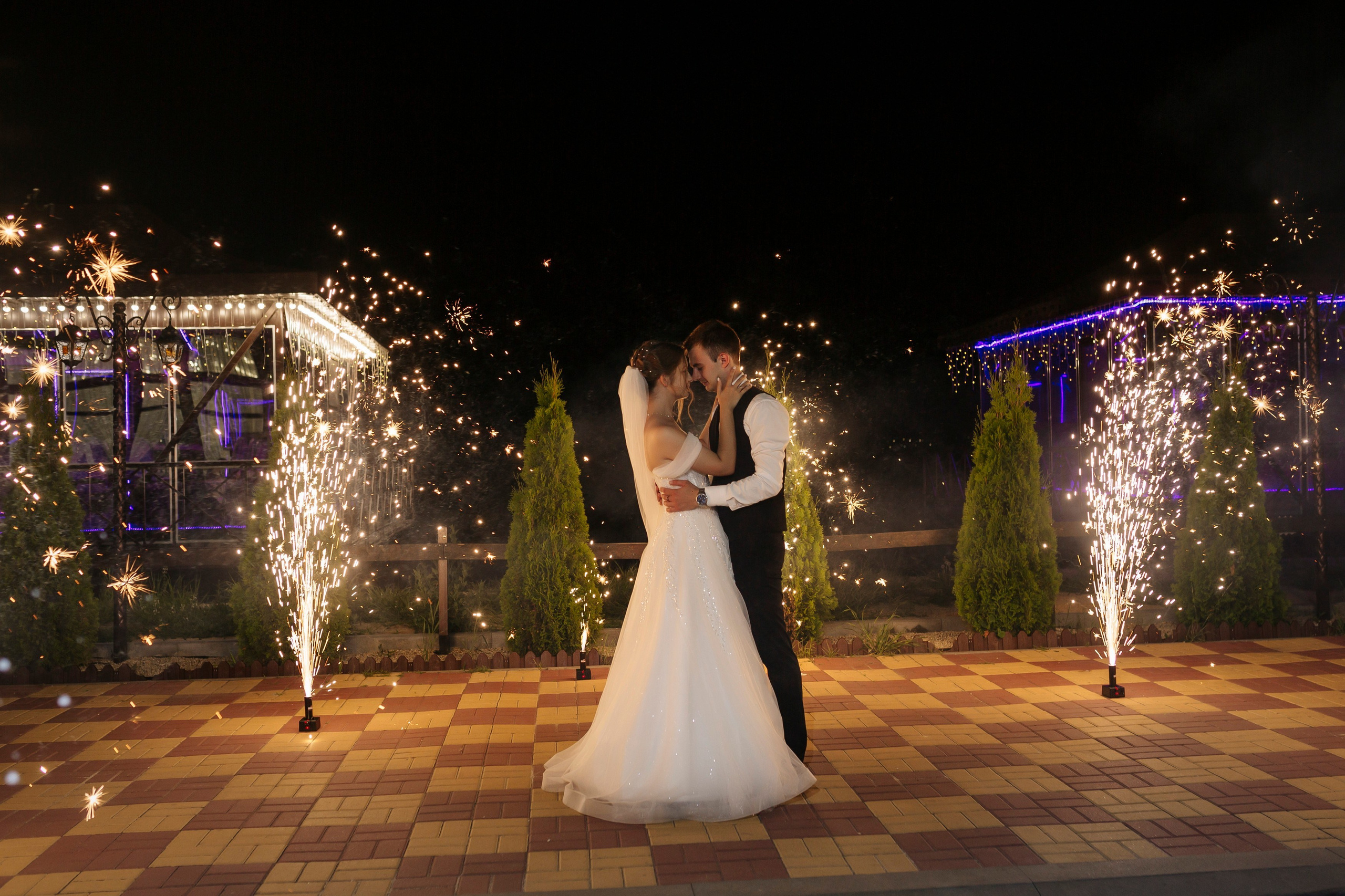 СВАДЕБНЫЕ ЭФФЕКТЫ «ФЕНИКС»