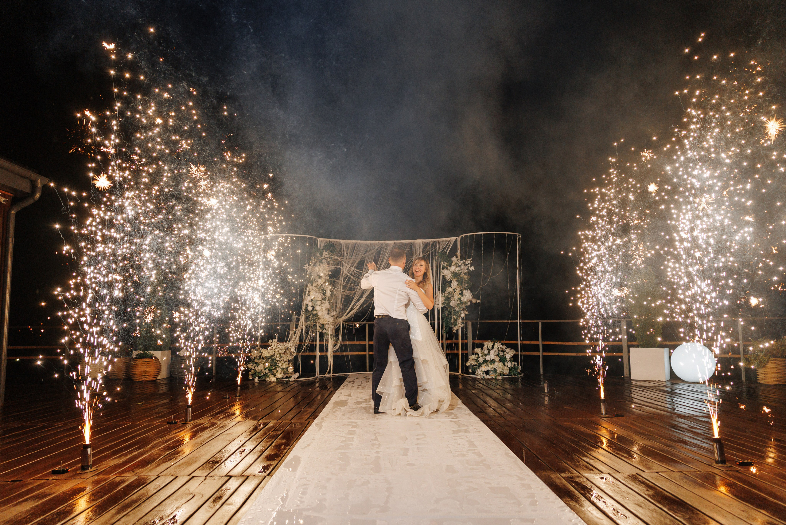 СВАДЕБНЫЕ ЭФФЕКТЫ «ФЕНИКС»