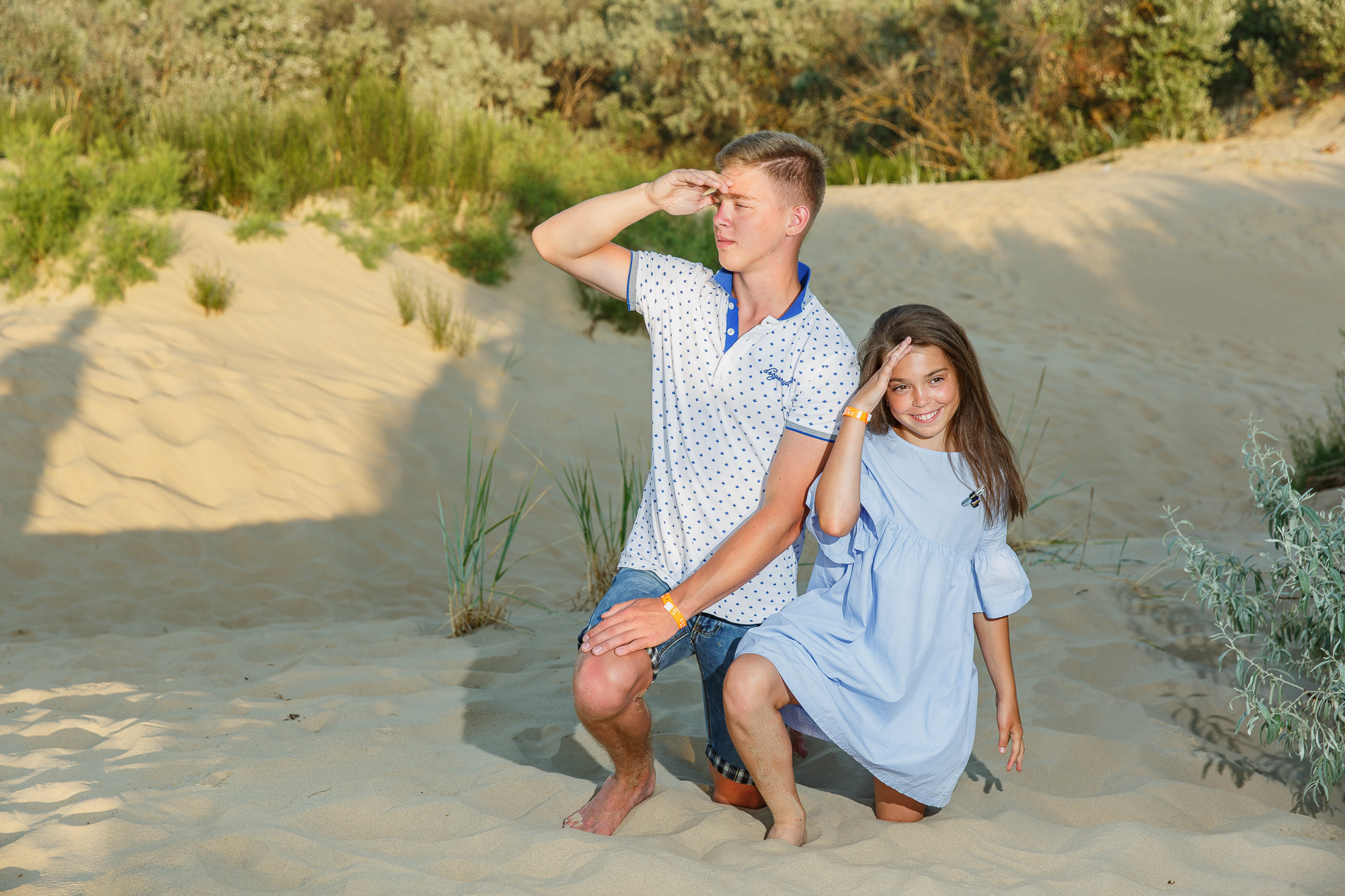 Фотосессия Ессении с братом. Профессиональная фотосъёмка интерьеров, предметная фотосессия еды для меню г. Анапа