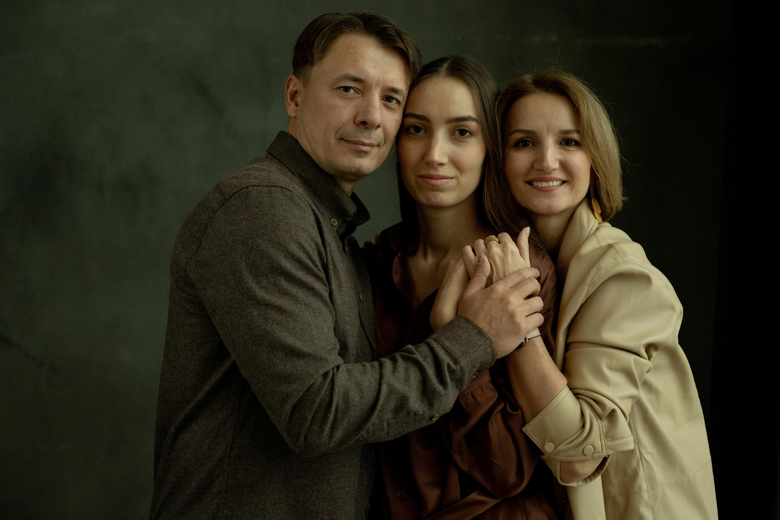 НОВОГОДНЯЯ СЕМЕЙНАЯ ФОТОСЕССИЯ ДЛЯ КОЛЛЕГИ АЛЕНЫ ДЛУЖИНСКОЙ. Портретный фотограф в Нижнем Новгороде, Санкт-Петербурге Лена Зверева