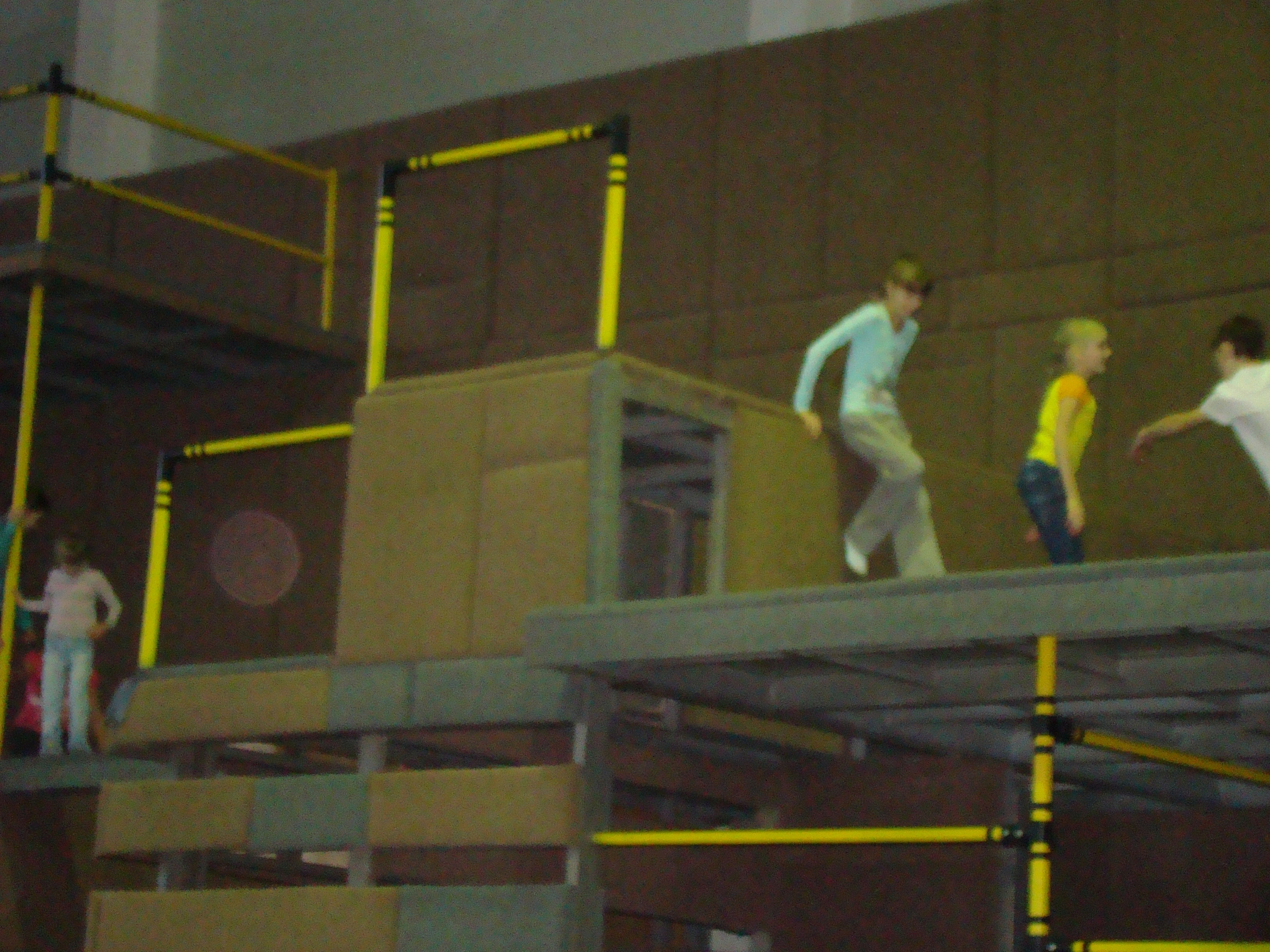 Катя ДР 12 лет Дома + Спортекс 04.12.2011. Семейный, Свадебный фотограф СПБ Питер— Романова Екатерина