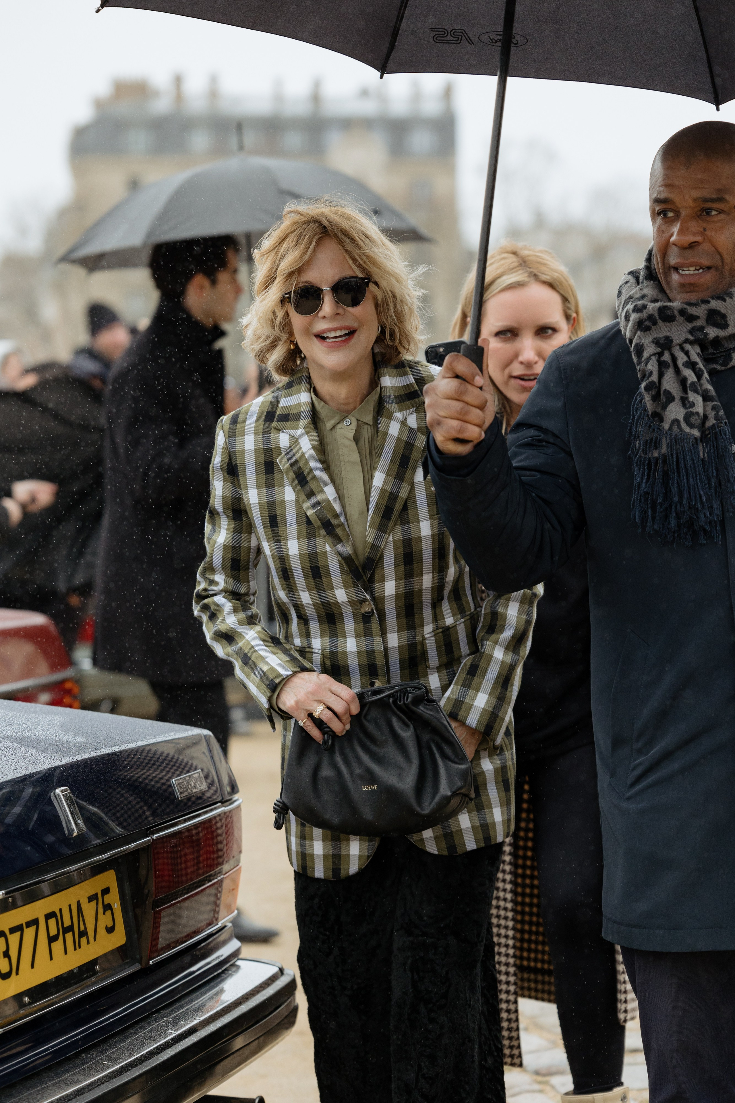 LOEWE PFW WOMENSWEAR FALL-WINTER 24/25. Photographer in Milan Ivan Goncharov