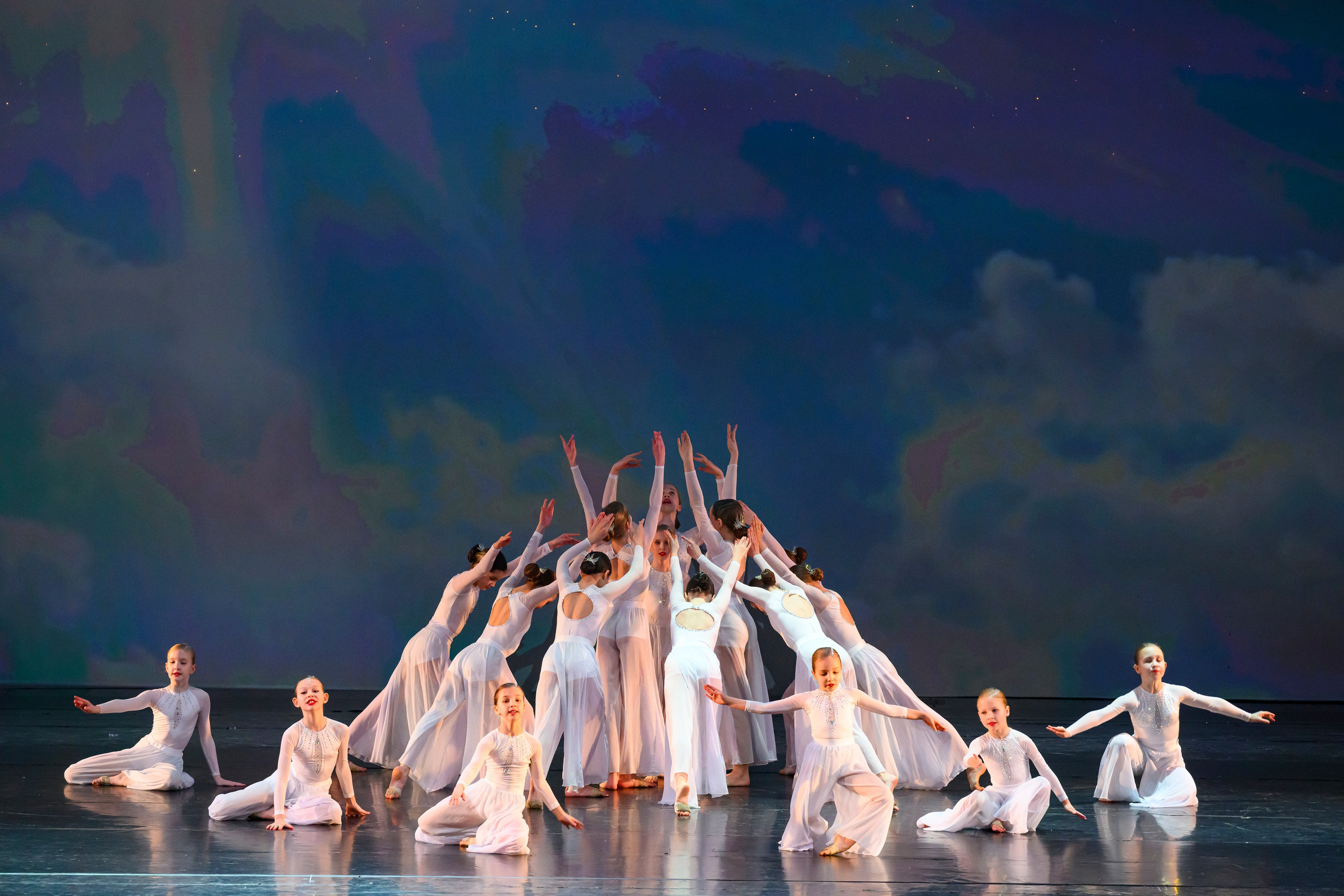 23 апреля, часть 1, БКЗ Октябрьский, г. Санкт-Петербург. Золотое яблочко