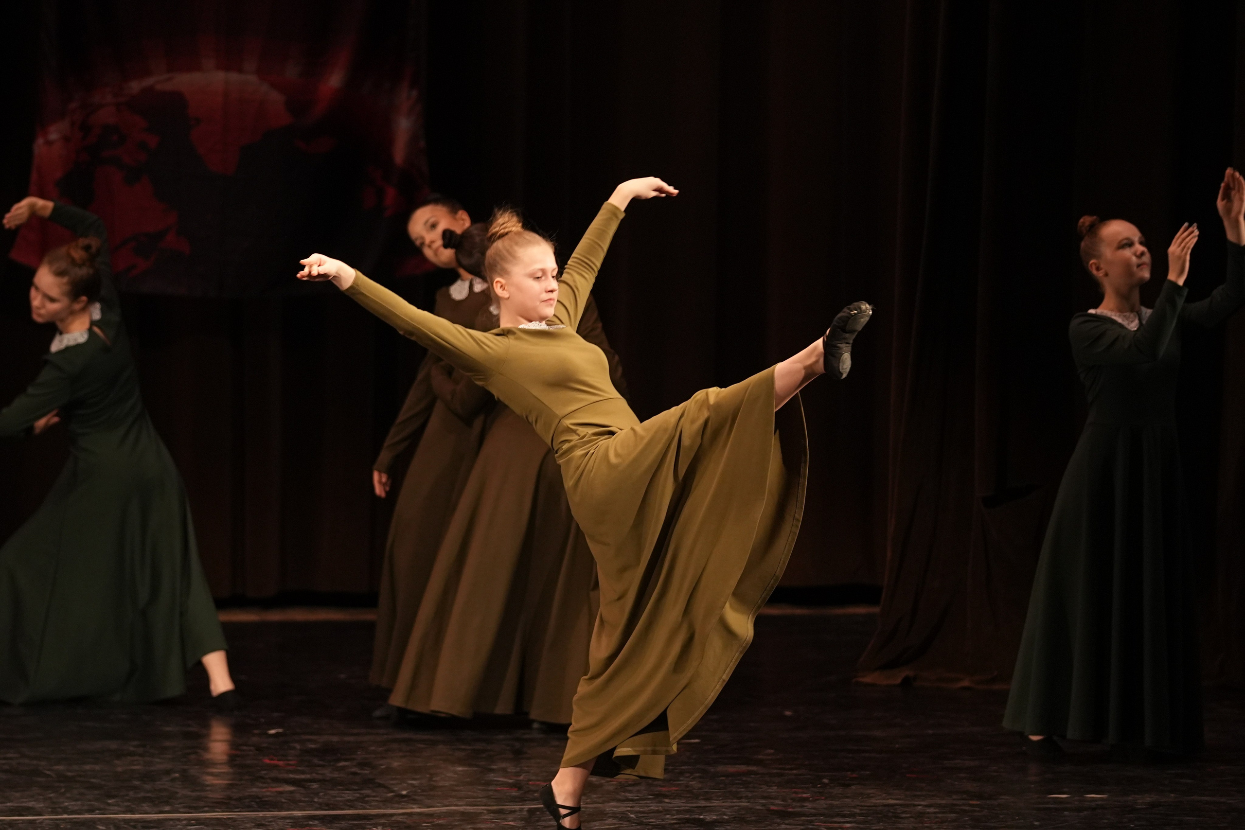 7 декабря, блок 1, г. Москва. Золотое яблочко