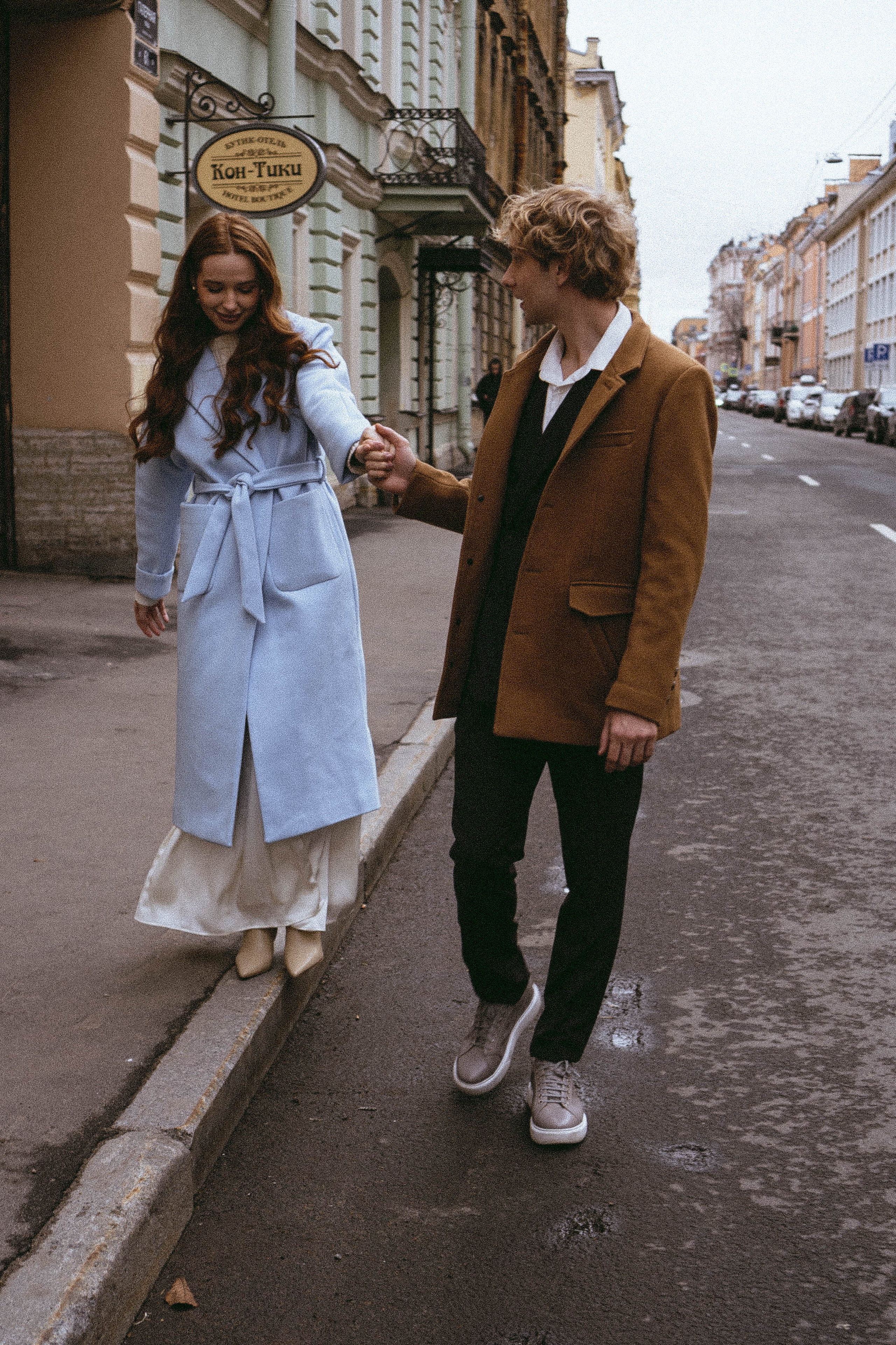 СВАДЕБНАЯ СЬЕМКА В ОТЕЛЕ. СБОРЫ ЖЕНИХА И НЕВЕСТЫ И ТАКЖЕ ТОР И ПОДГОТОВКА К ПРОГУЛКЕ И ПРОГУЛКА ПО ПЕТРОГРАДКЕ. Профессиональный фотограф, Санкт-Петербург — Виктория Богомолова