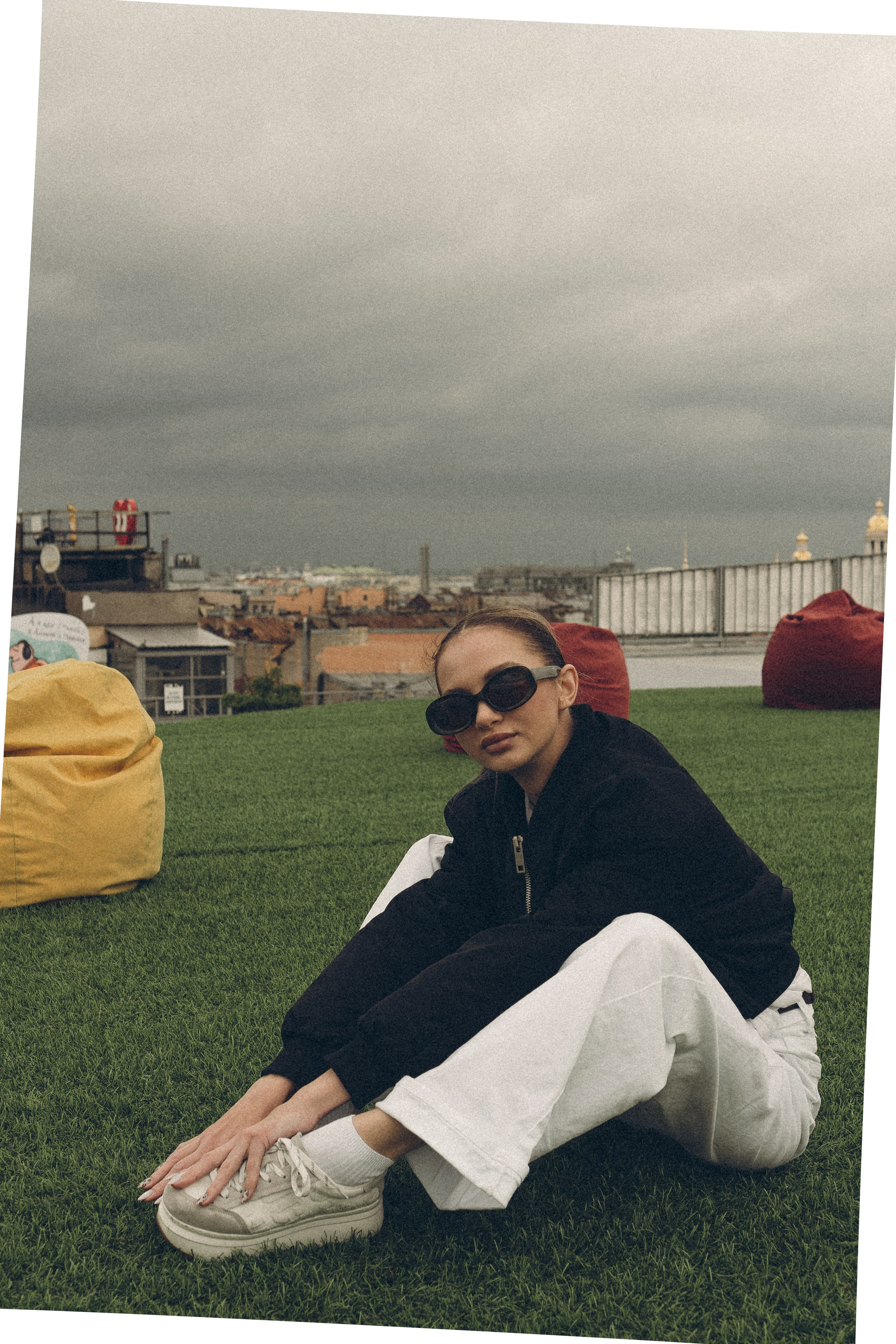 МЫ ГУЛЯЛИ ПРО КРЫШАМ ПИТЕРА. Профессиональный фотограф, Санкт-Петербург — Виктория Богомолова