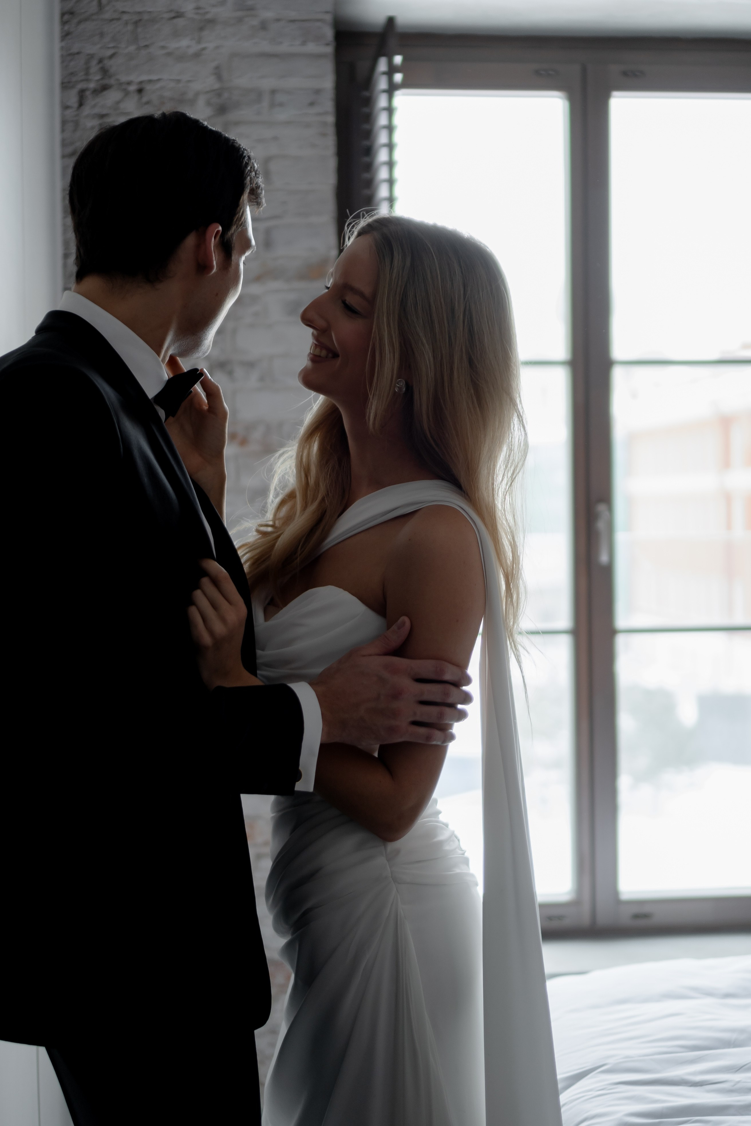 ЭЛЕГАНТНАЯ СВАДБЕНАЯ СЬЕМКА ЖЕНИХА И НЕВЕСТЫ В ДОРОГОМ ОТЕЛЕ САНКТ-ПЕТЕРБУРГА. Профессиональный фотограф, Санкт-Петербург — Виктория Богомолова