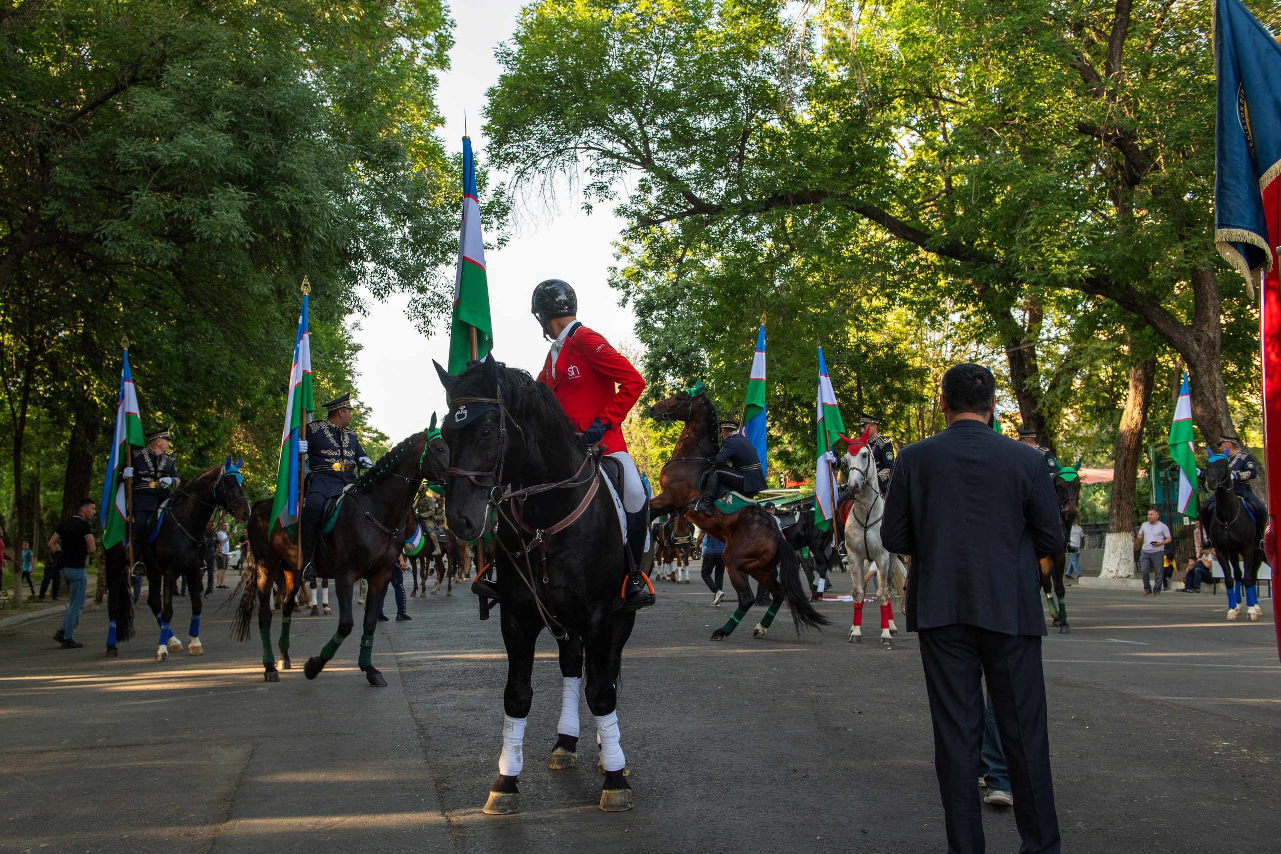 Конный парад в Ташкенте. Репортажный, спортивный и документальный фотограф в Ташкенте Алексей Елисеев