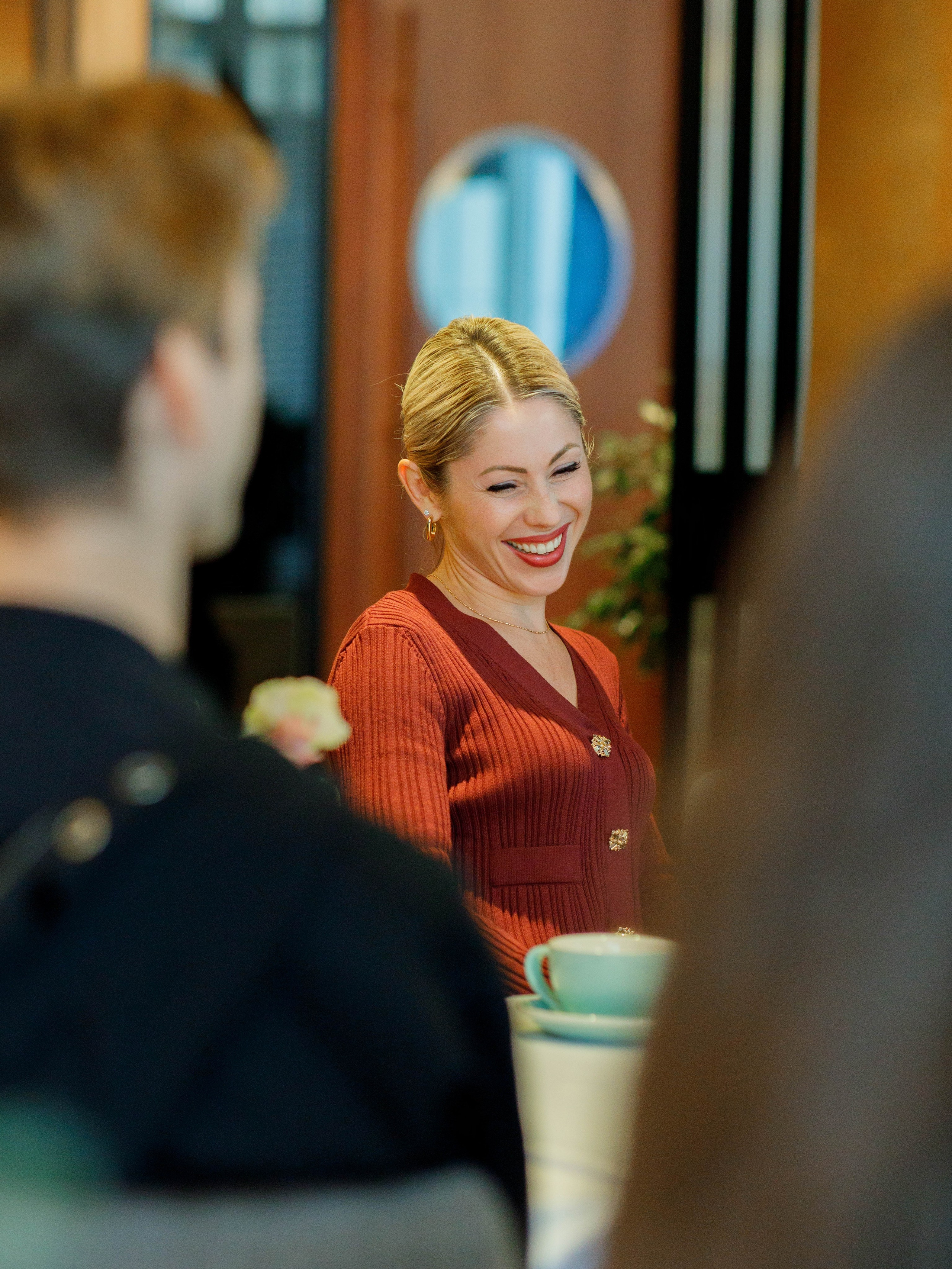 Международный опыт инвестиций РФ и ОАЭ. Бизнес-завтрак в «Магадане». Репортажный фотограф в Новосибирске Алена Помазунова