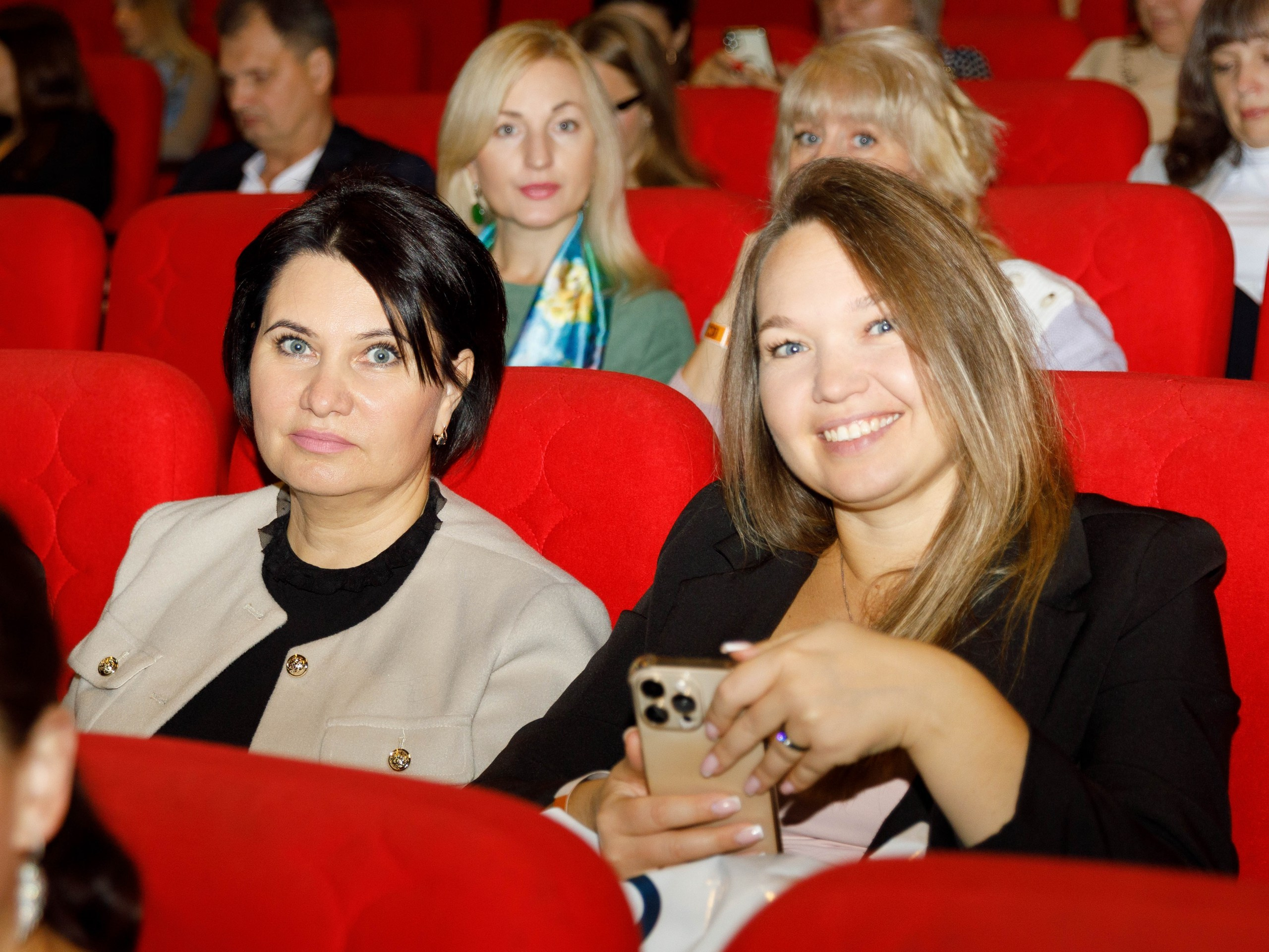 Сибирский форум «Психология будущего». КЗ Маяковский. Репортажный фотограф в Новосибирске Алена Помазунова