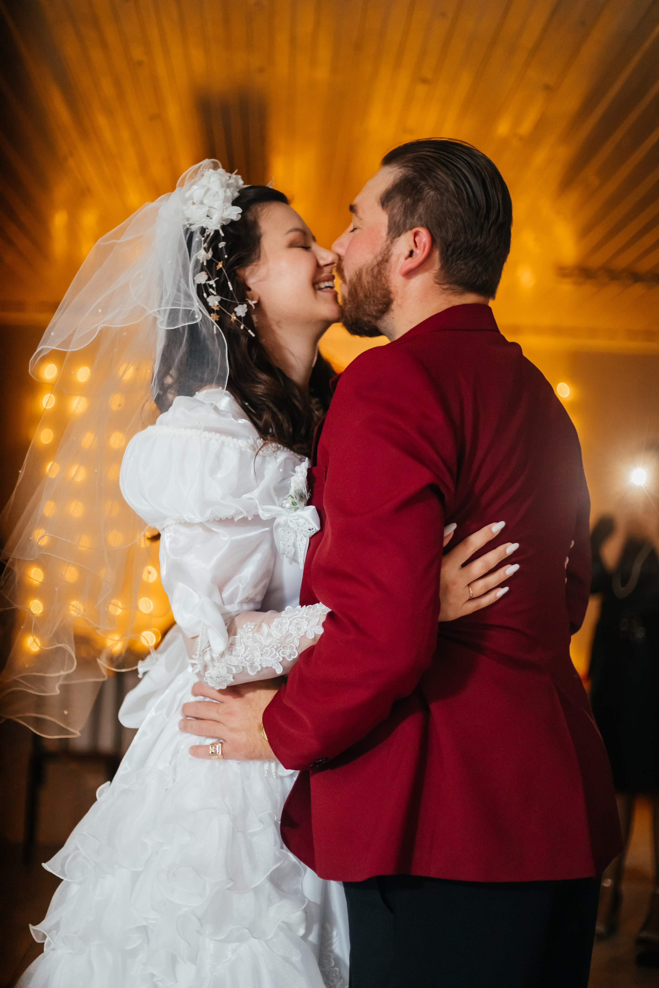 Свадебная фотосессия в стиле 90-х. Свадебный и семейный фотограф в Краснодарском крае Мария Данилкина