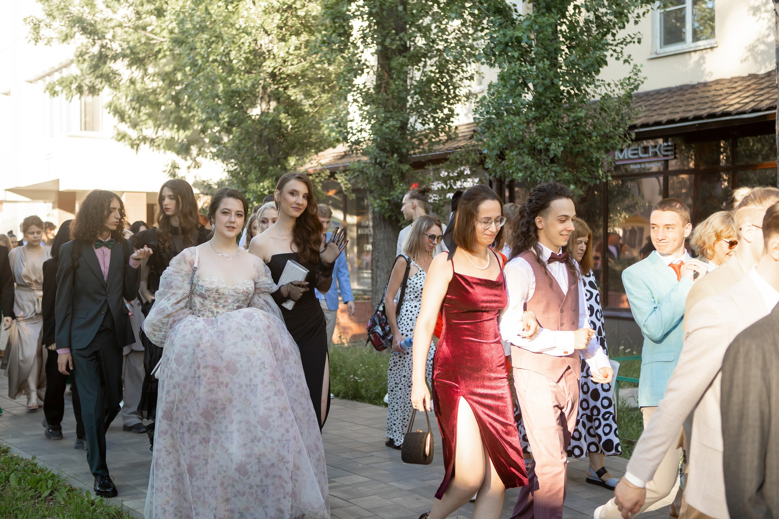 Выпускной Гимназия 12 2024 г. Свадебный и портретный Фотограф в Липецке Дмитрий Котюков