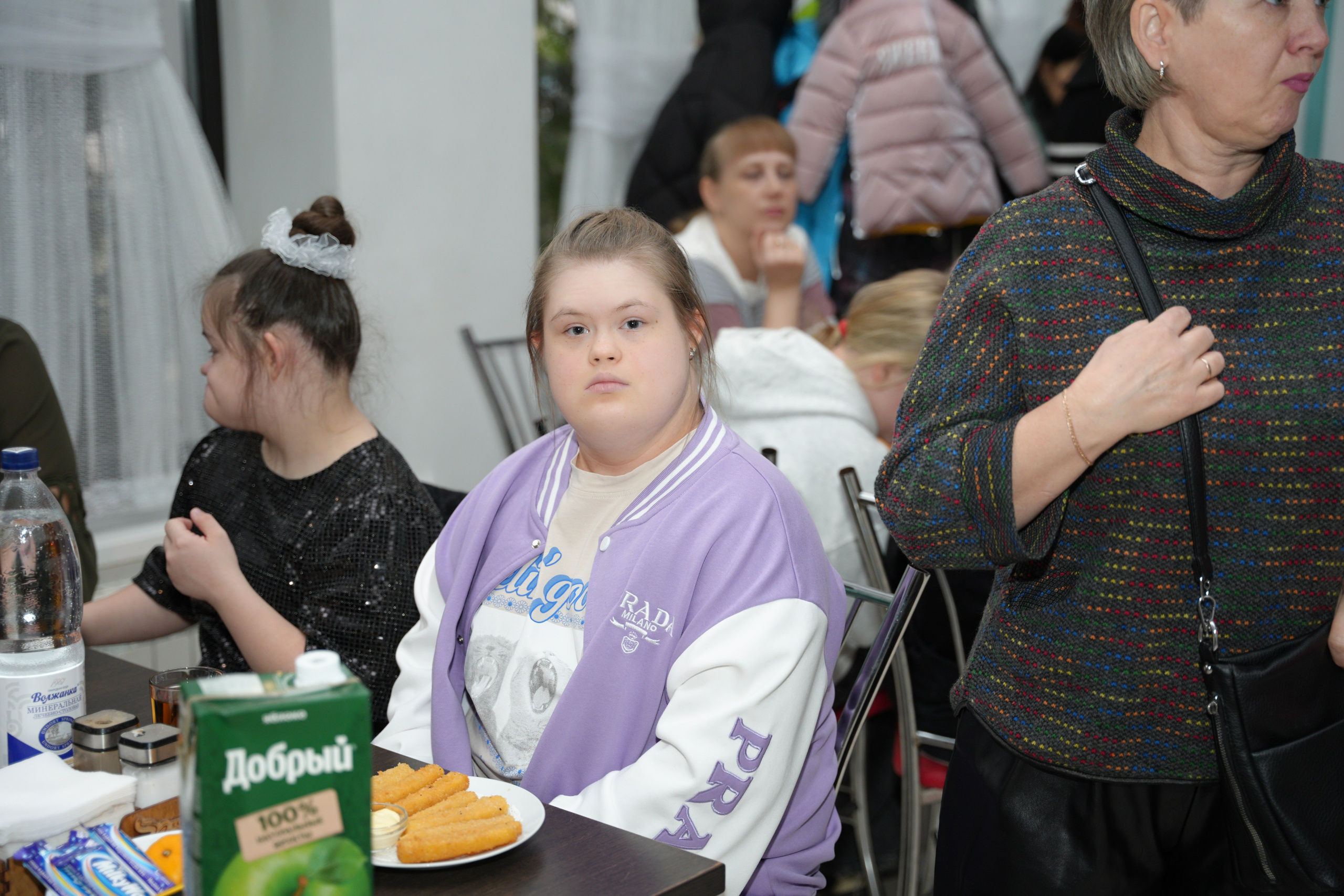 Социально —благотворительная акция «Ты в этом мире не один», посвященная Международному дню инвалидов. ВЫПУСКНЫЕ АЛЬБОМЫ, Школьный фотограф, семейный и свадебный в Саратове и области Ольга Плаксина