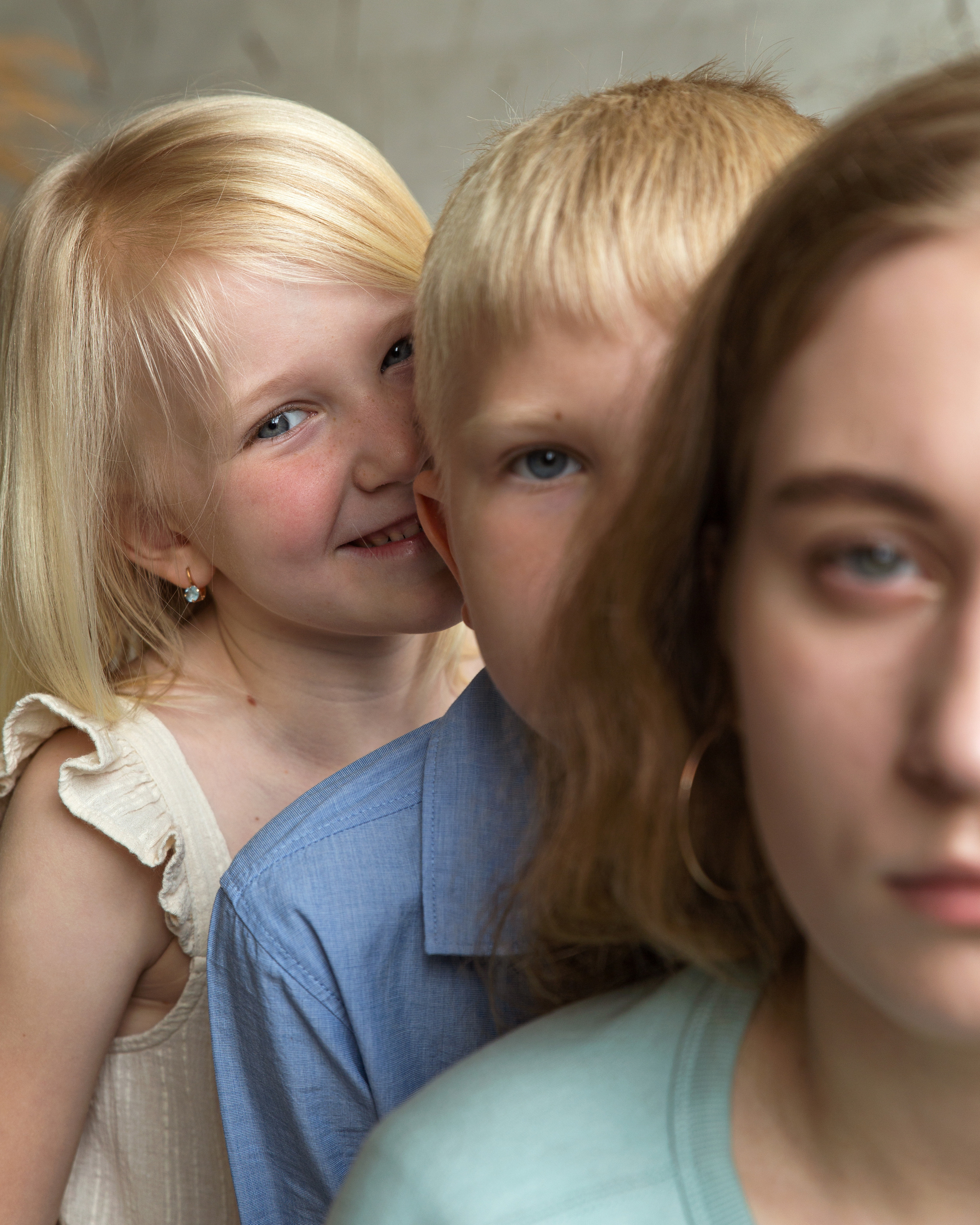 Две сестры и брат. Анна Самохина. Фотограф. Москва