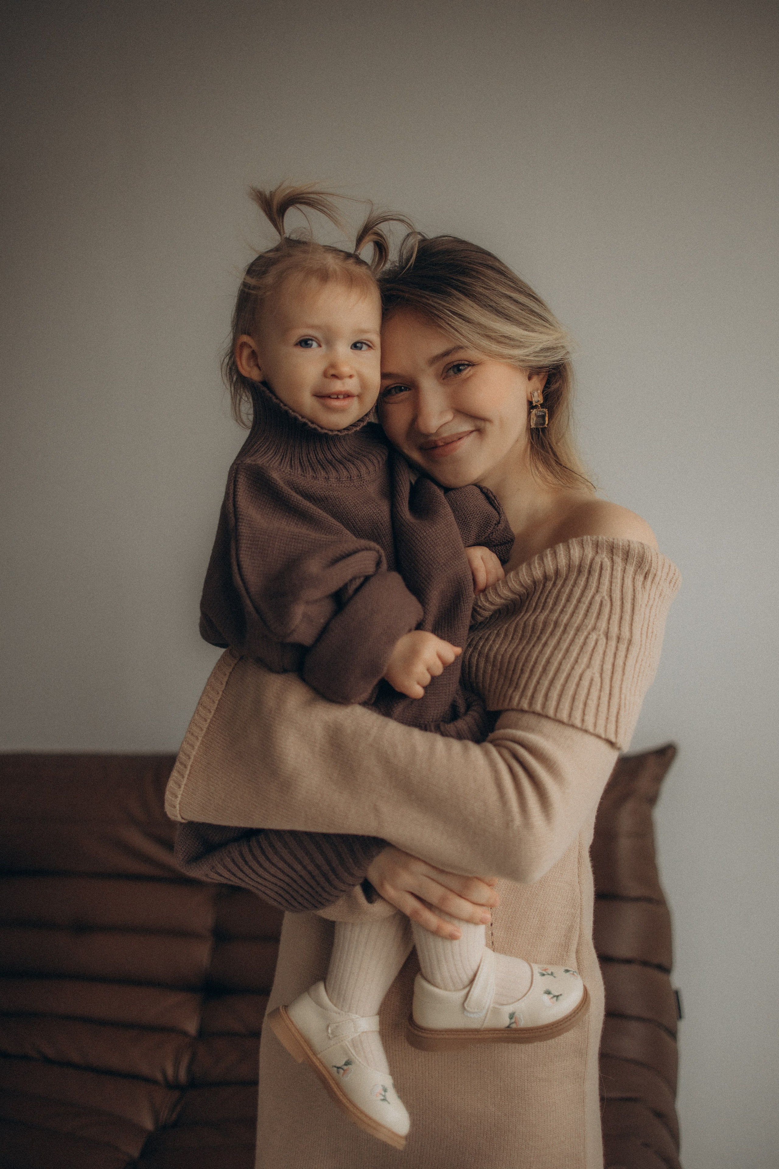 Алена и Сонечка. Фотокарточки о вас и о большой любви!