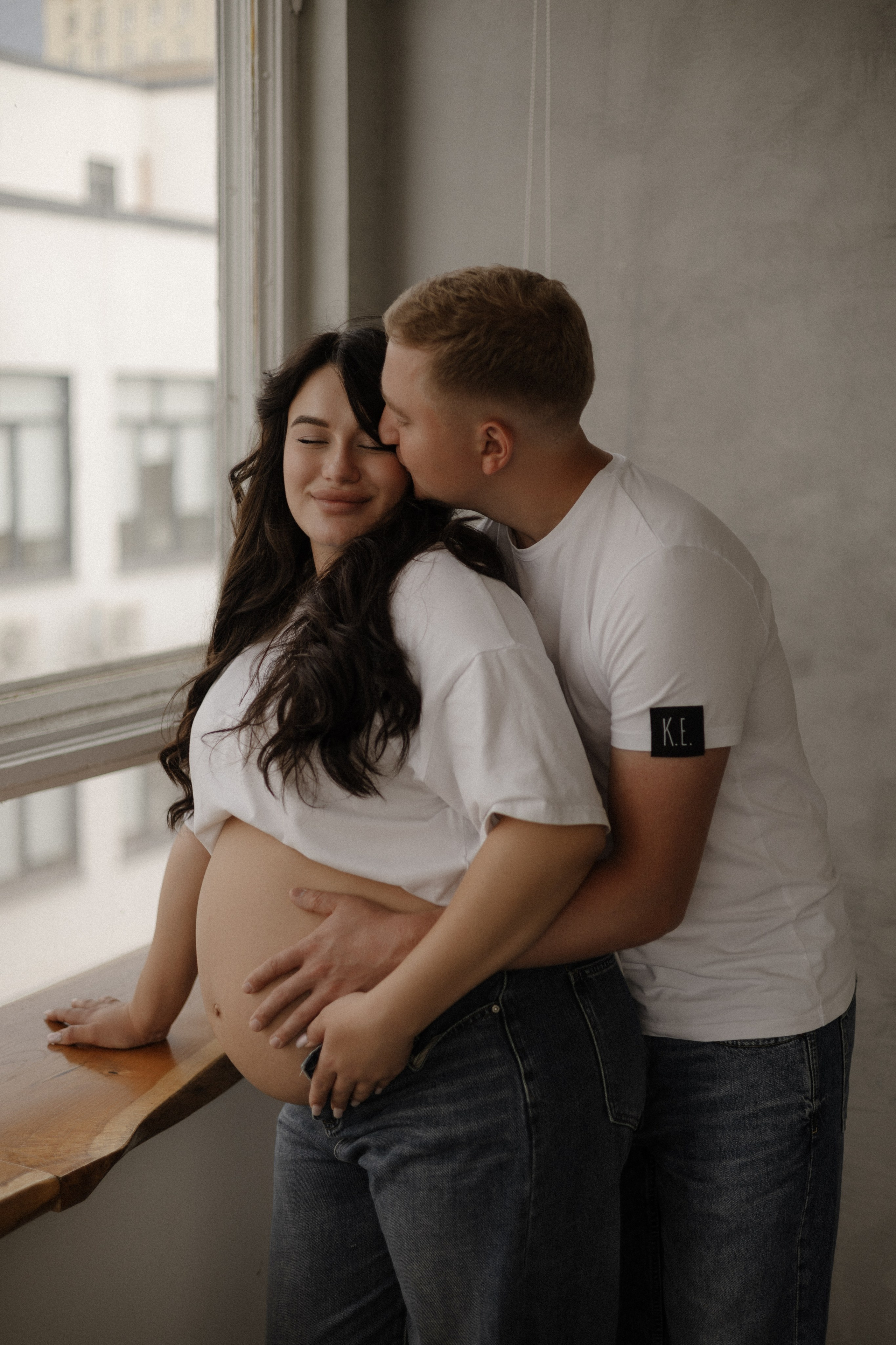 Екатерина и Артем фотосессия в студии. Свадебный и портретный фотограф в Москве Анастасия Масюк