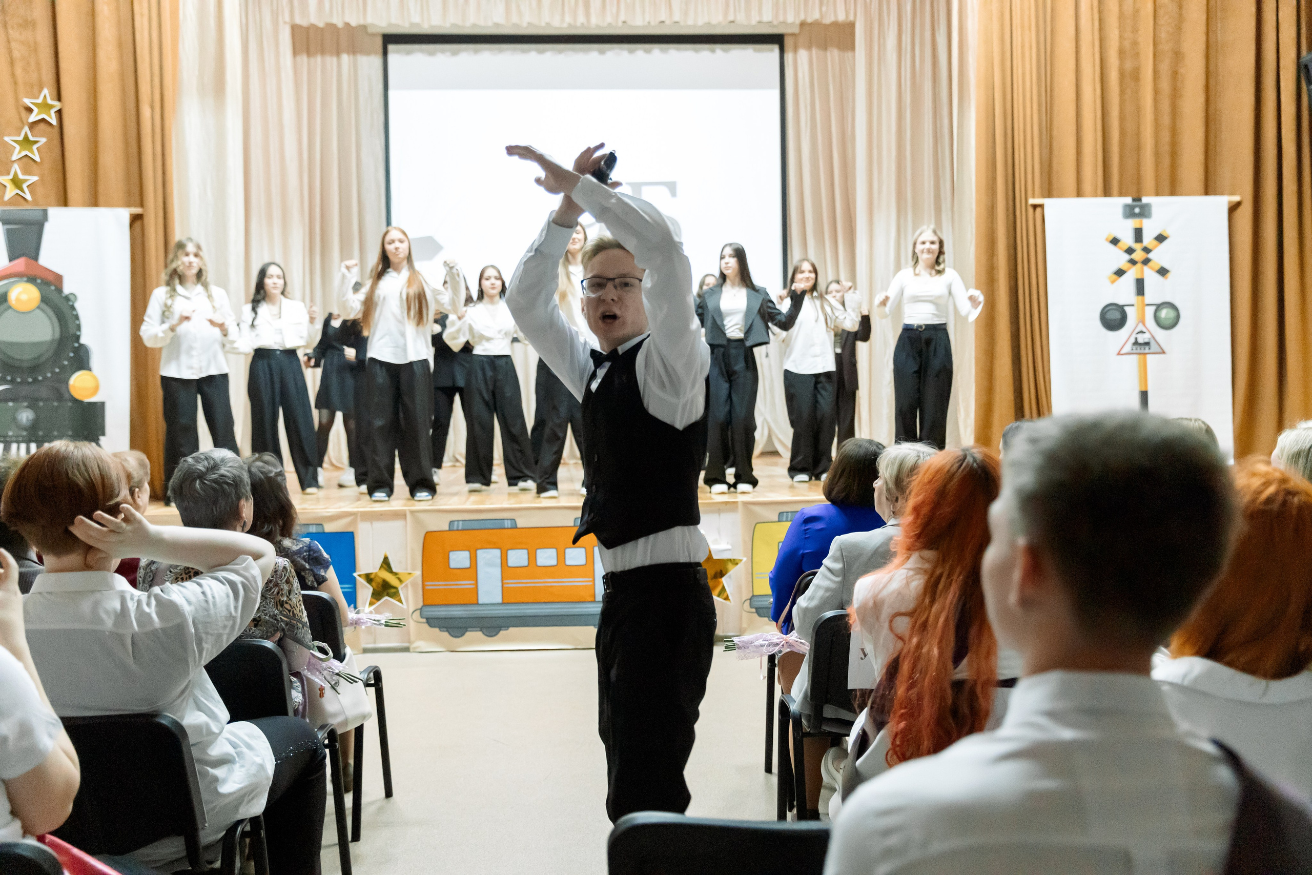 Выпускной шк 88 9-е кл. 24.05.2024. Свадебный и Семейный фотограф г. Ижевск Гульназ Солдатова. Гульназ фото