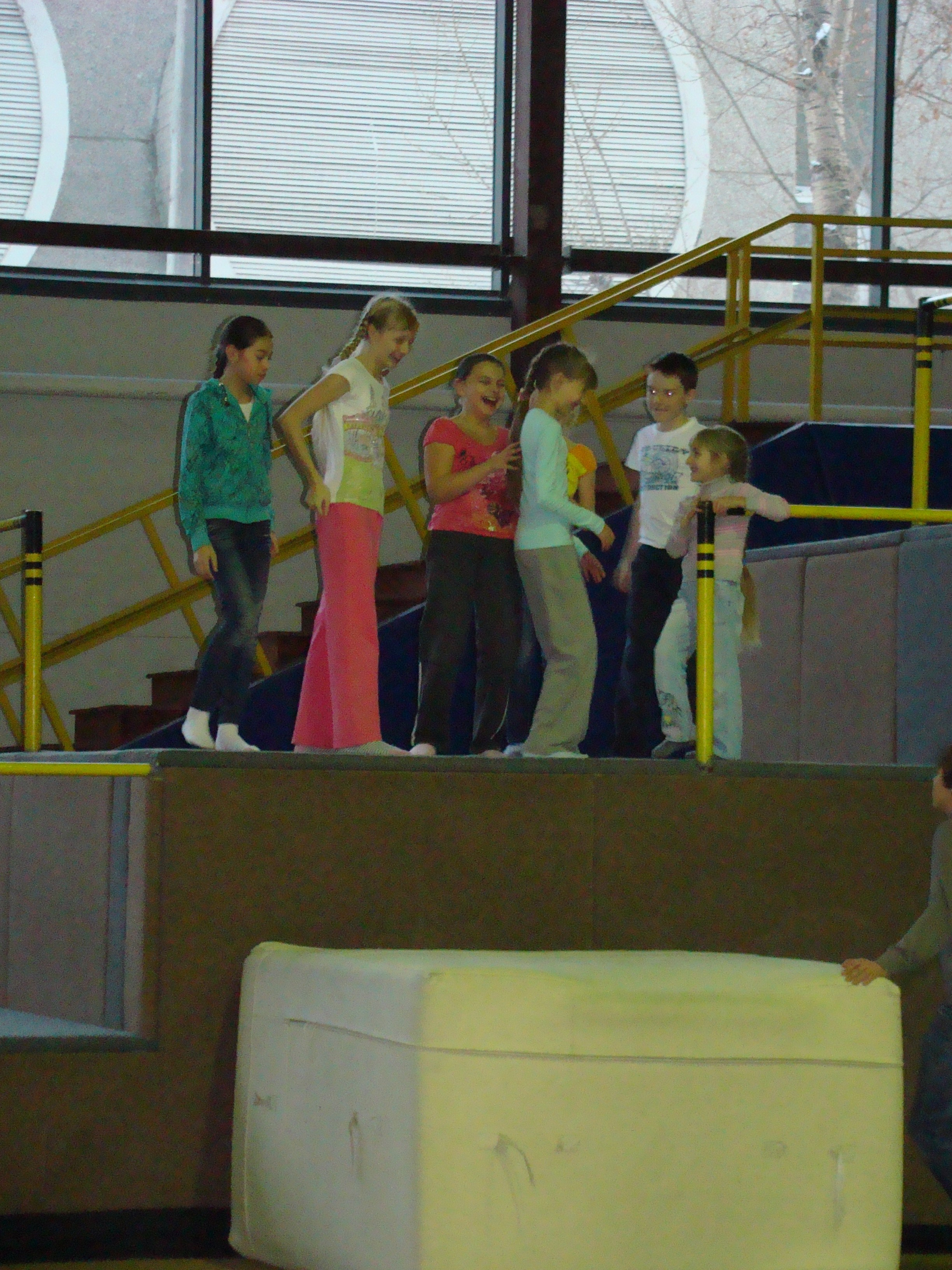 Катя ДР 12 лет Дома + Спортекс 04.12.2011. Семейный, Свадебный фотограф СПБ Питер— Романова Екатерина