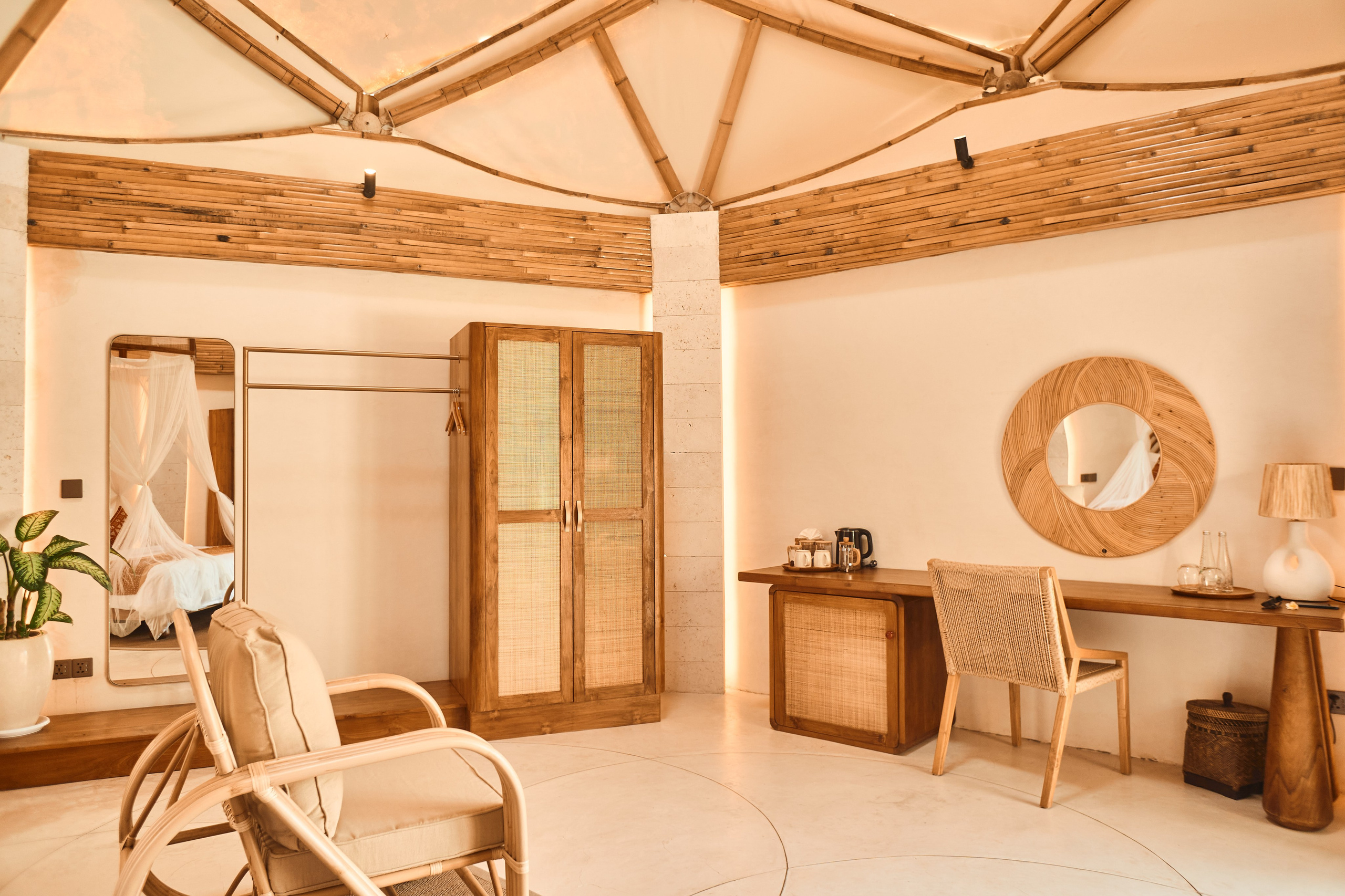 NuanuResort. See the moment and catche. commercial and reportage