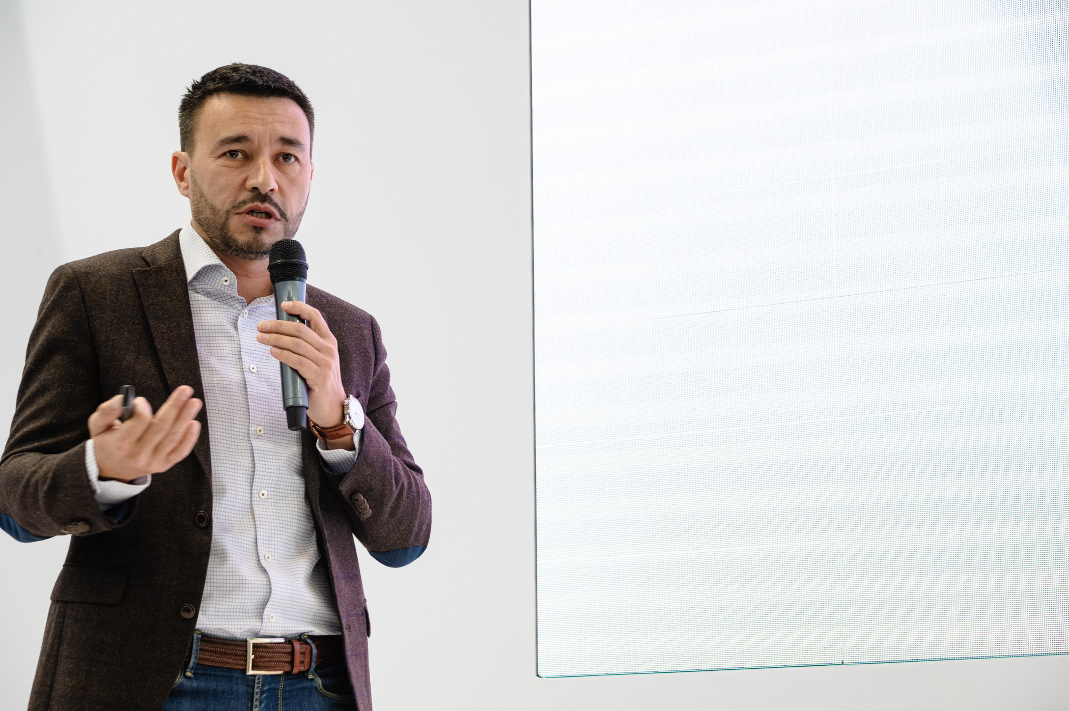 Форум 100+ TechnoBuild Екатеринбург-Экспо. Репортажный и концертный фотограф Алексей Патентный в Екатеринбурге