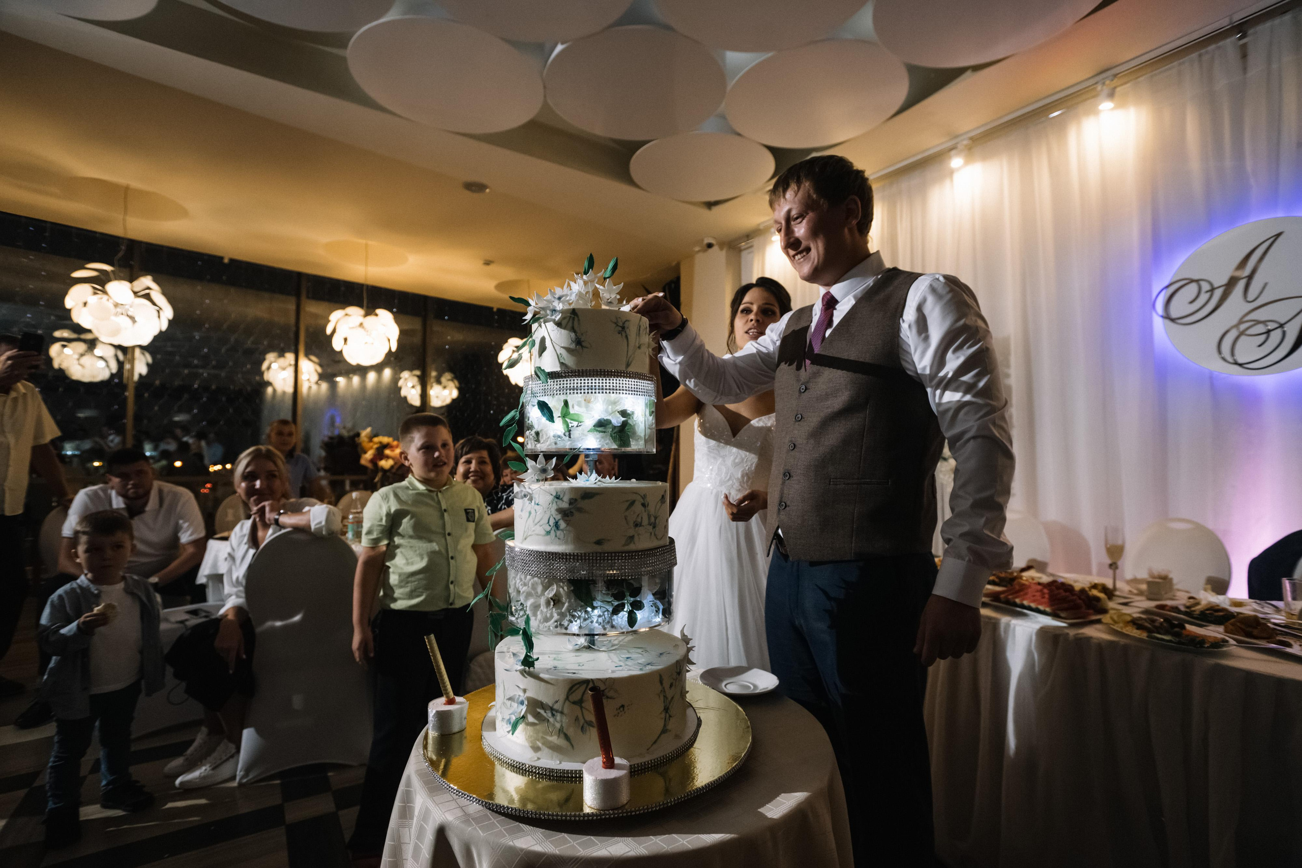 Александр и Анастасия. Фотограф Иркутск, Ангарск, Усолье-Сибирское. Выпускные альбомы