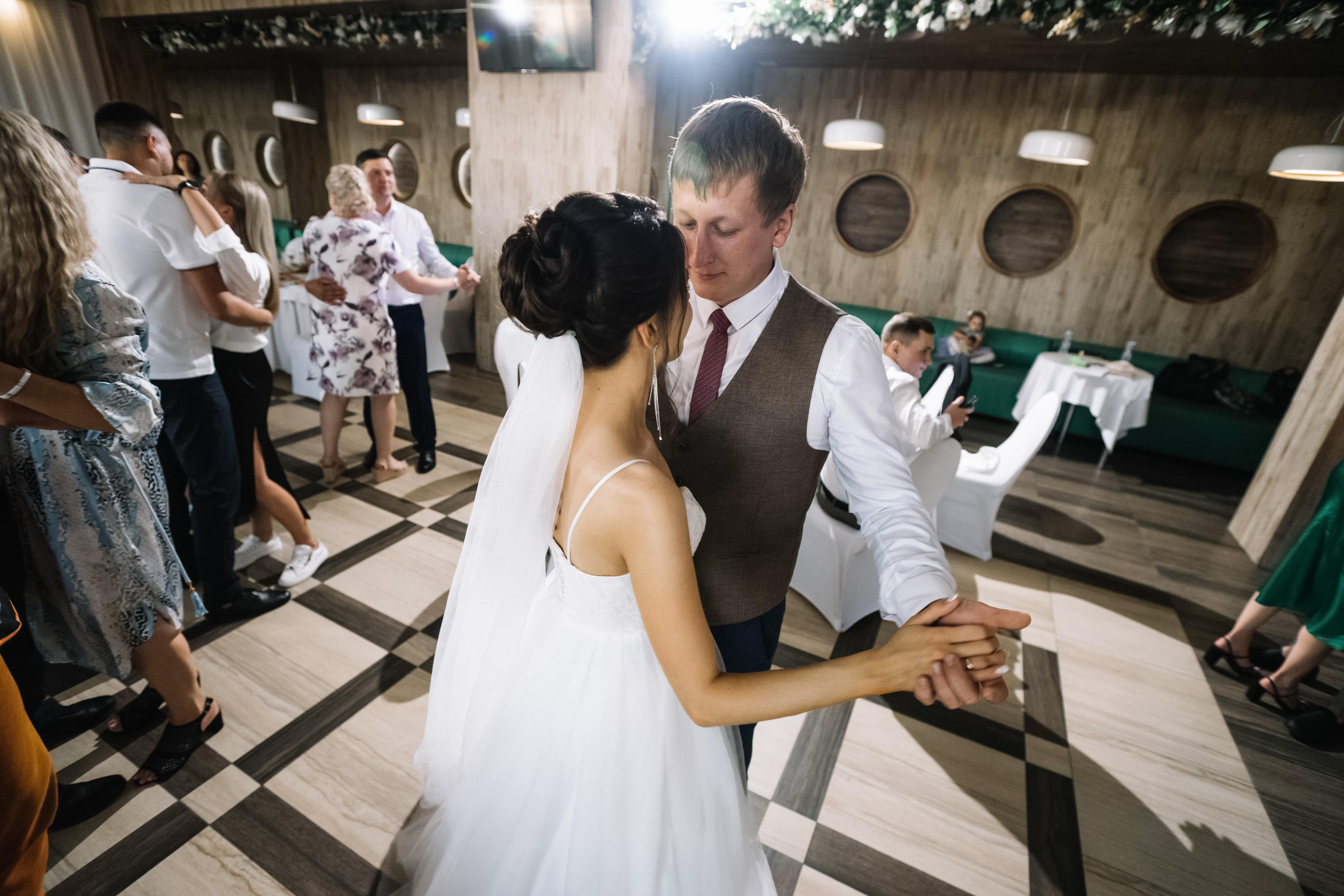 Александр и Анастасия. Фотограф Иркутск, Ангарск, Усолье-Сибирское. Выпускные альбомы