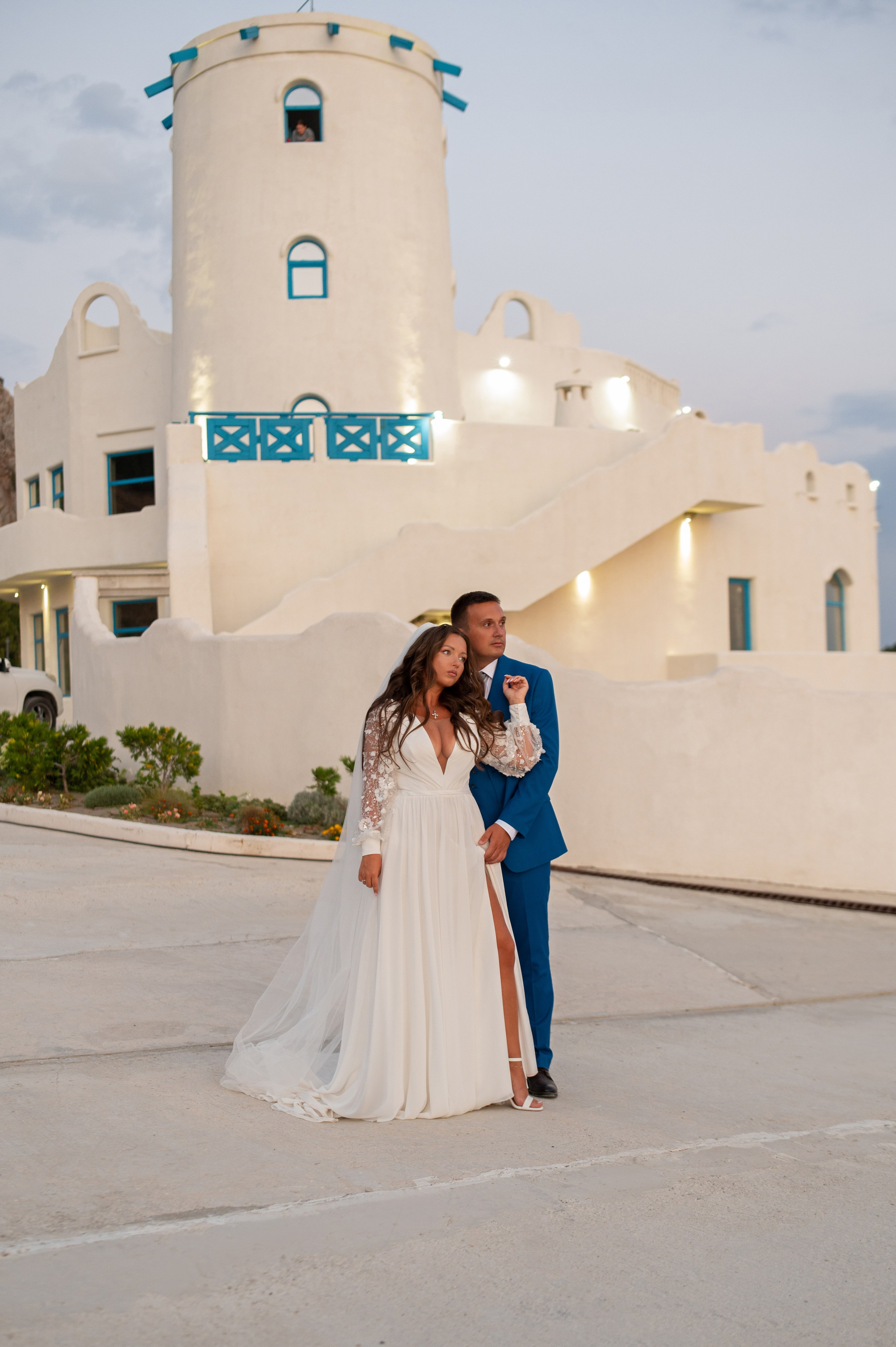 Закатная фотосессия для пары на Санторини