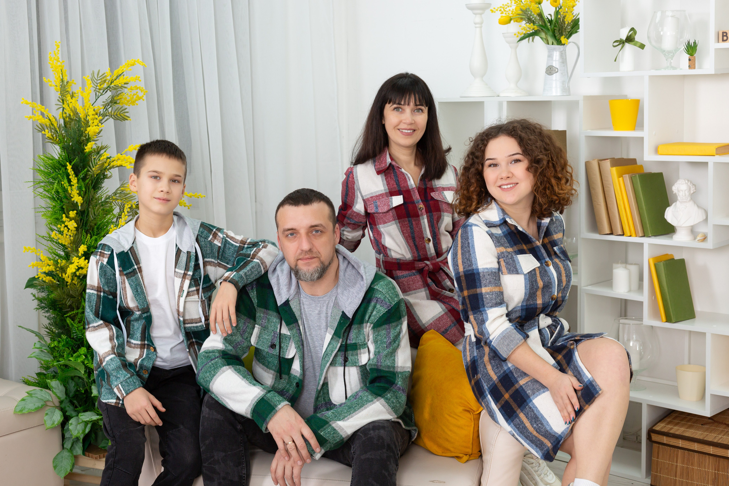 © Фотостудия "Олеся". Все права защищены. "Любое использование или копирование материалов или элементов дизайна сайта допускается только с разрешения правообладателя и со ссылкой на источник".