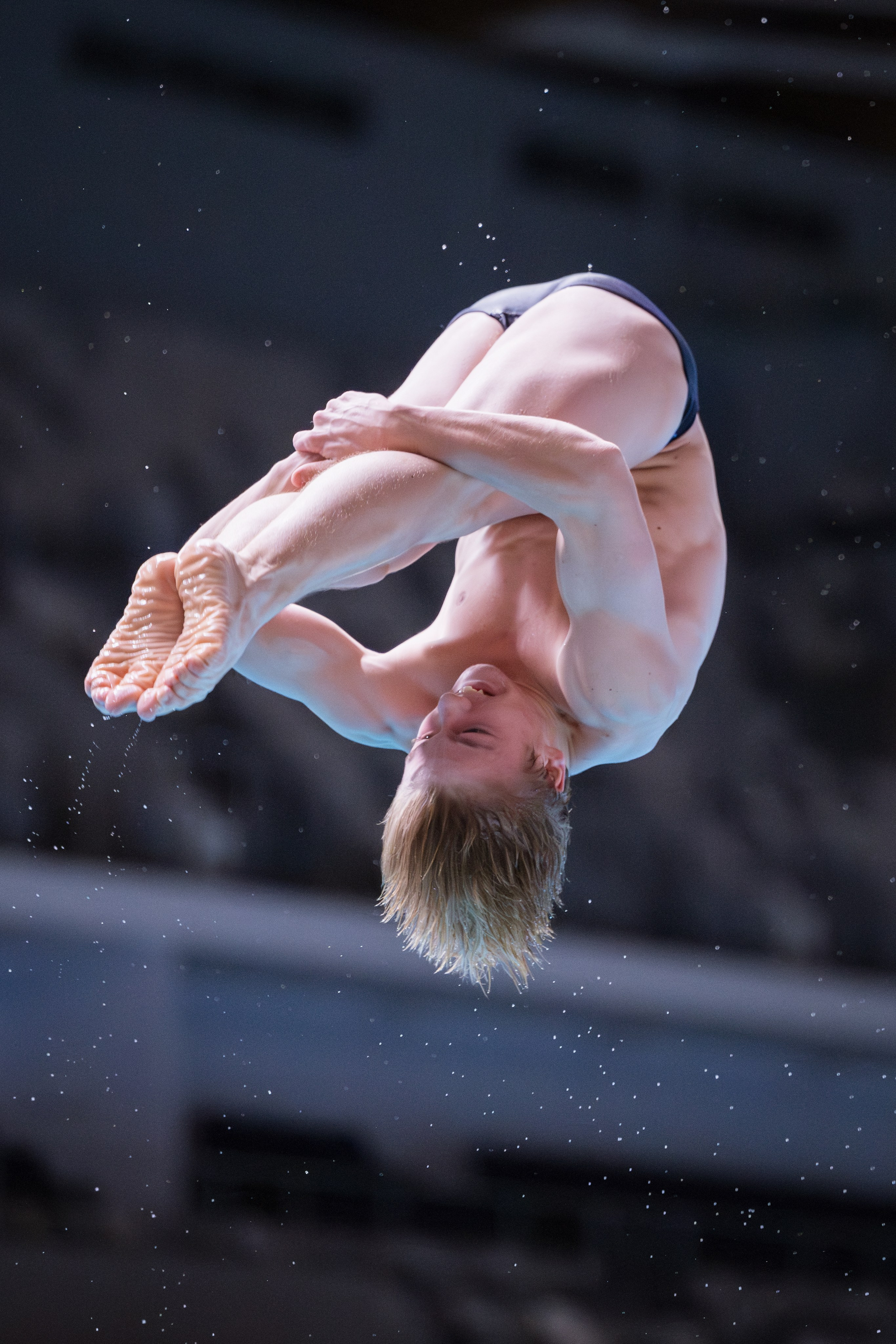 Лучшие фотографии прыжков в воду. Спортивный и репортажный фотограф Рустам Афлятунов в Казани