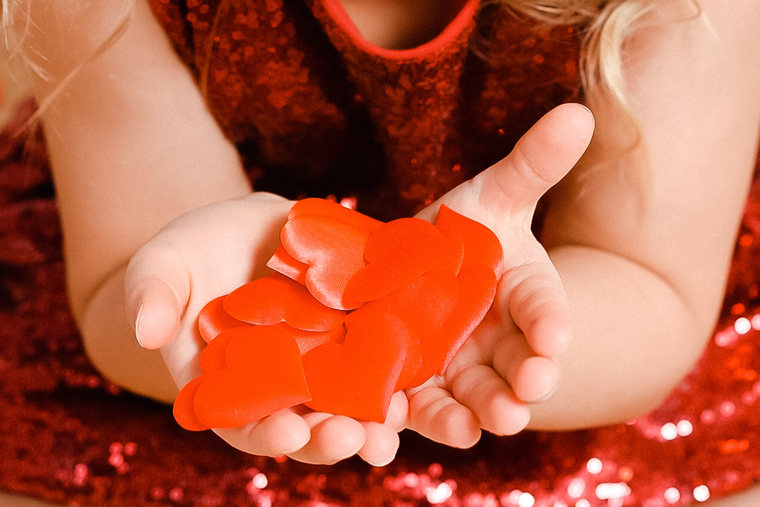 Сердечки. Фотограф новорожденных и детский фотограф в Екатеринбурге Ксени