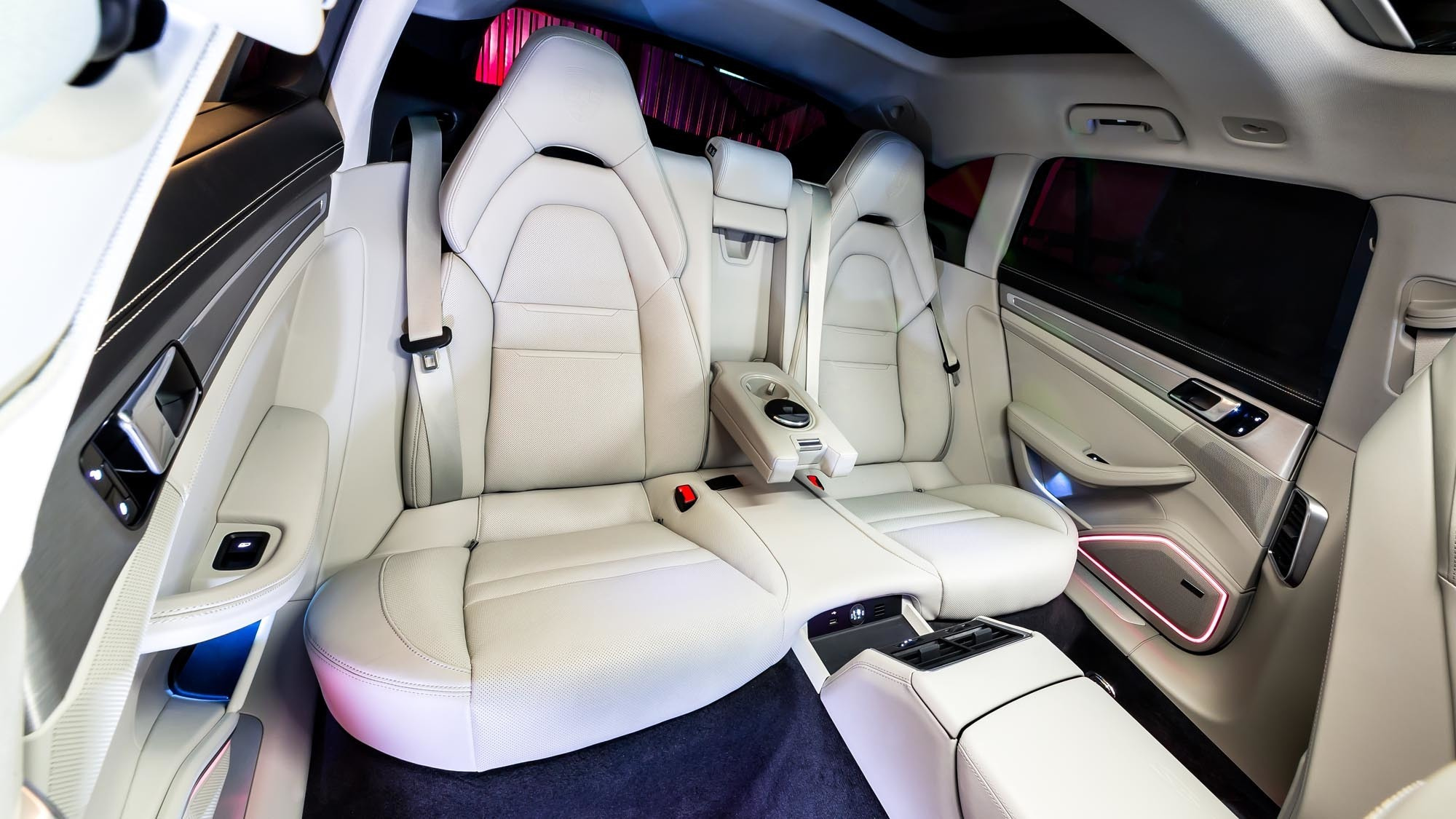 Porsche Panamera 4S. Фотограф Дмитрий Питерский