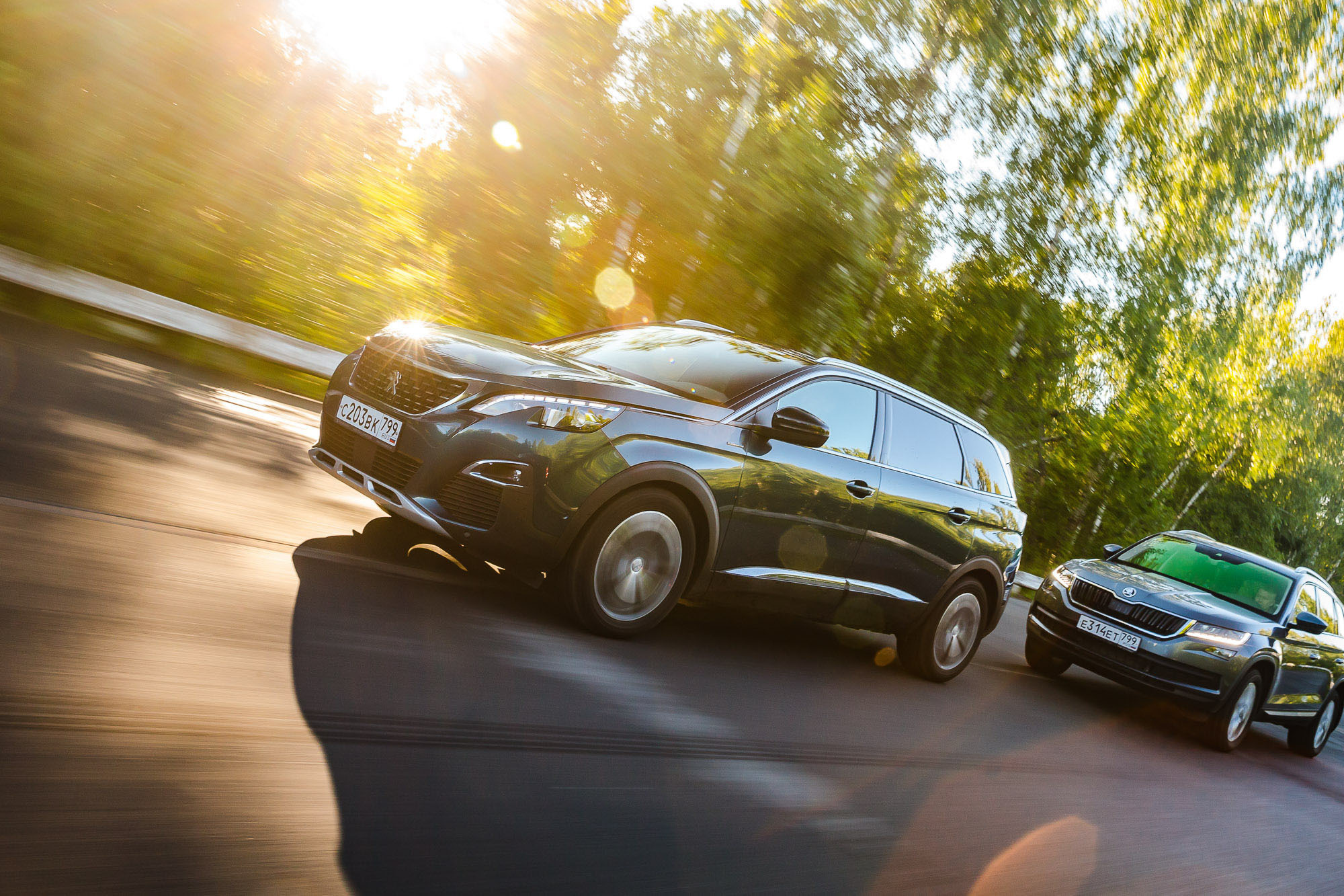 Peugeot 5008 & Skoda Kodiaq. Фотограф Дмитрий Питерский