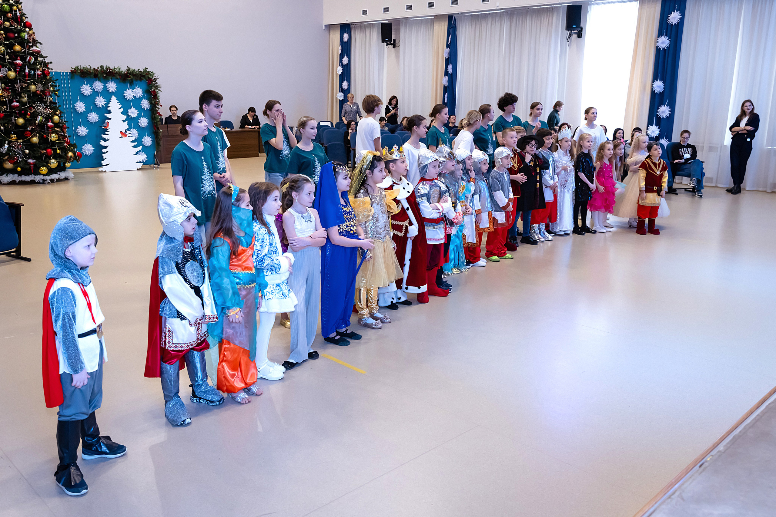 Новогодний праздник 1 В класс! Гимназия № 23. Фотограф и Видеограф в Краснодаре Юлия Солодченко