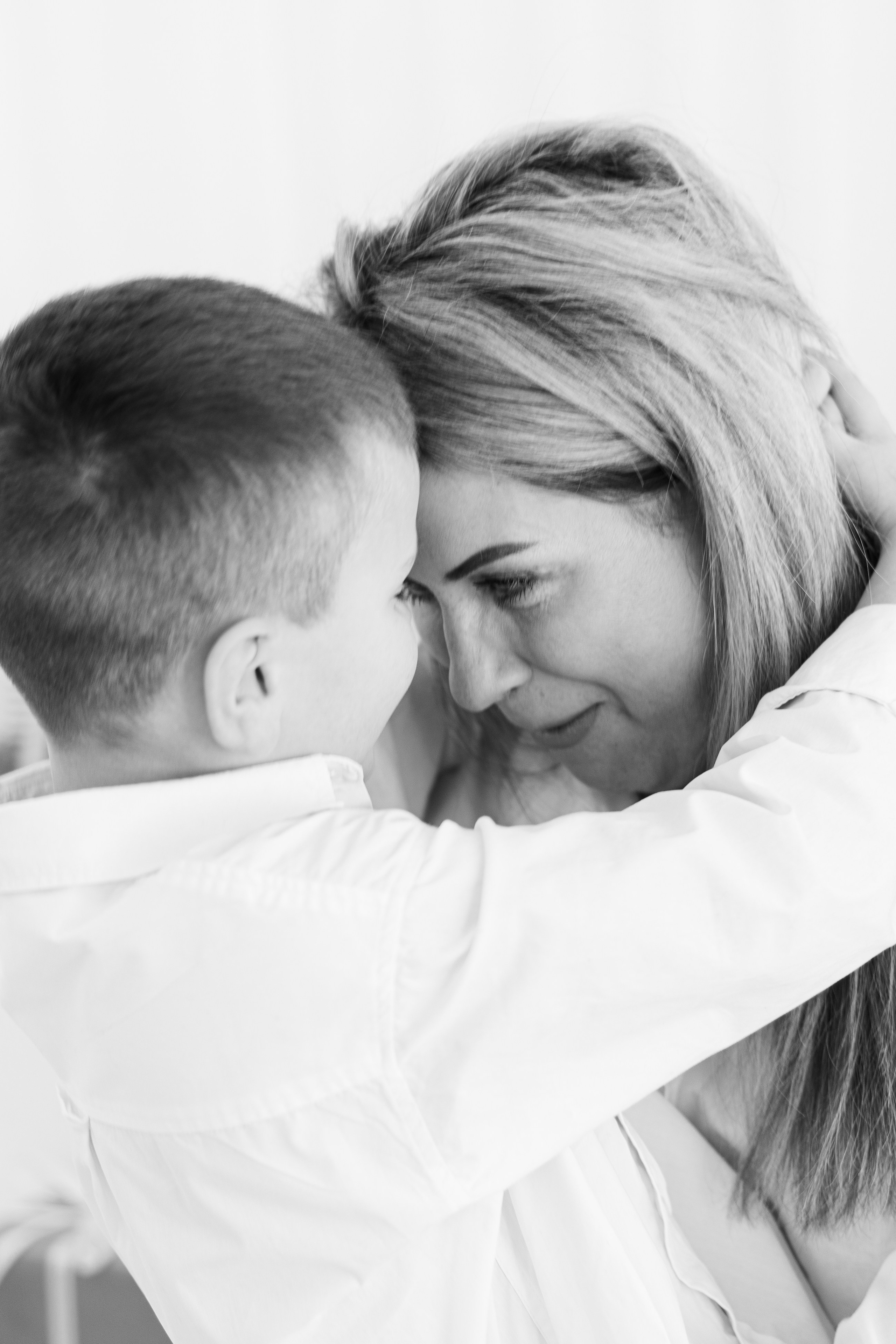 Оксана с семьей. Студийная съемка. Екатерина Бикбаева фотограф, видеограф, медиа-продюсер