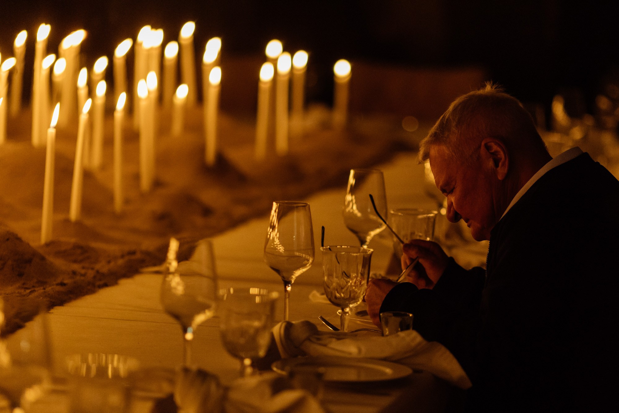 Песок и свечи. Владимир Киселев — свадебный фотограф в Саратове, Москве и по всему миру