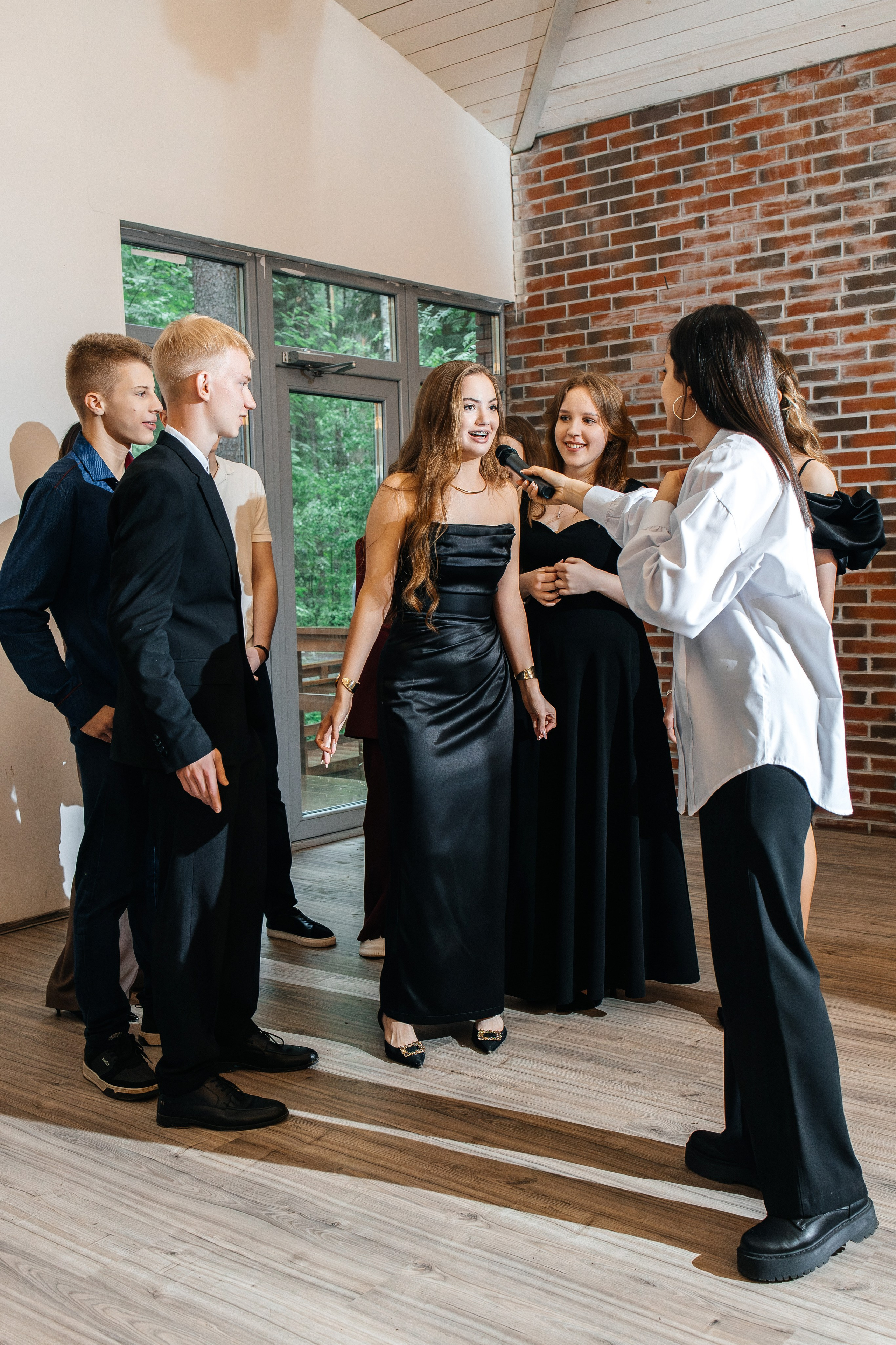 Выпускной 9 класс. Фотограф в Санкт-Петербурге Виктория Безверхая