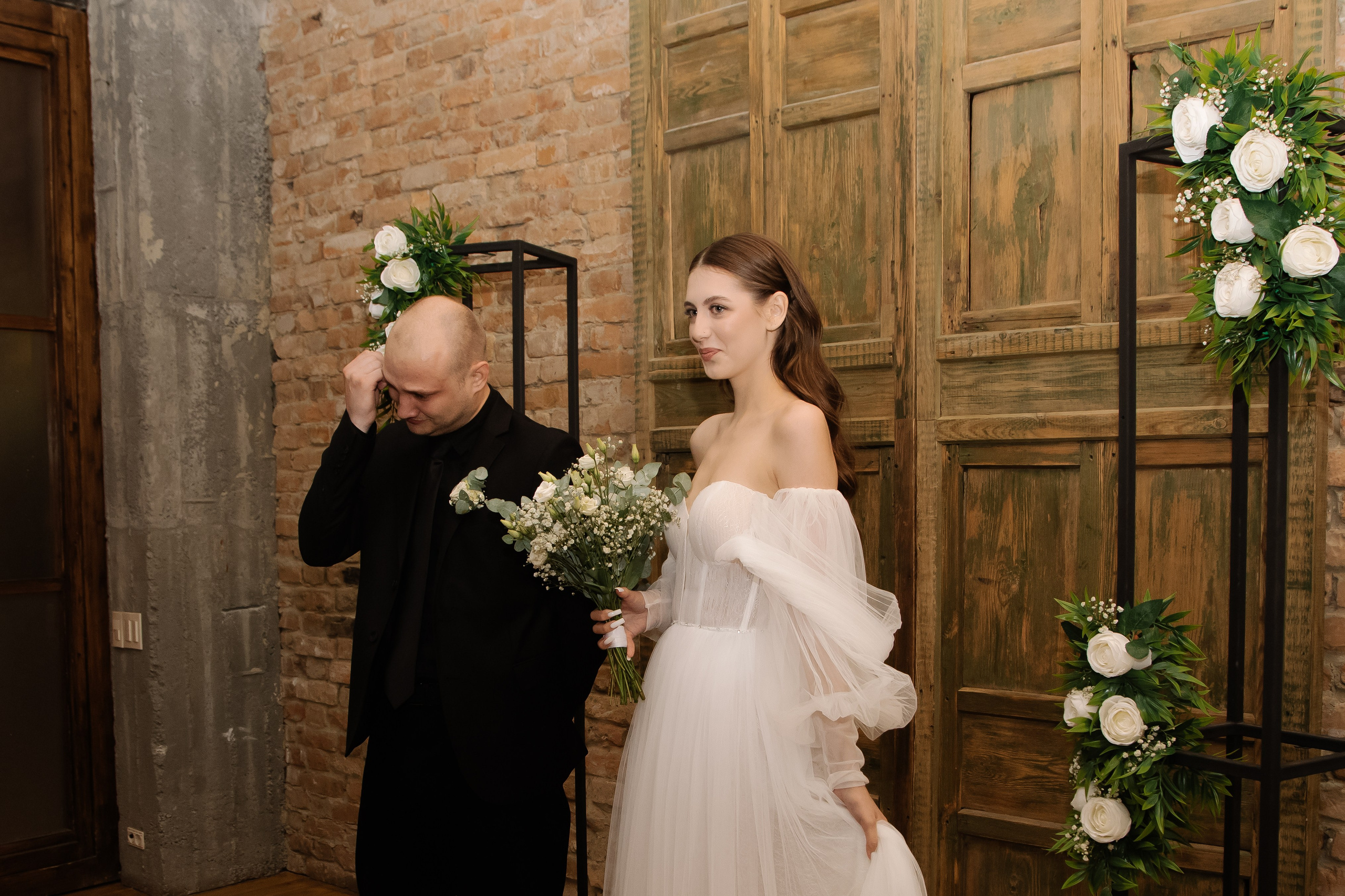 Цветочная локация. Свадебный фотограф Челябинск Полина Чеботарь