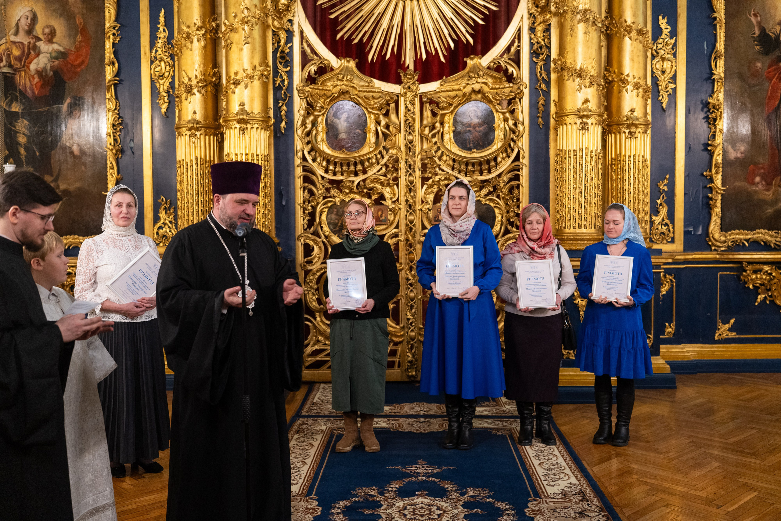 Праздничное бдение в Николо-Богоявленском морском соборе. НИКОЛО-БОГОЯВЛЕНСКИЙ МОРСКОЙ СОБОР