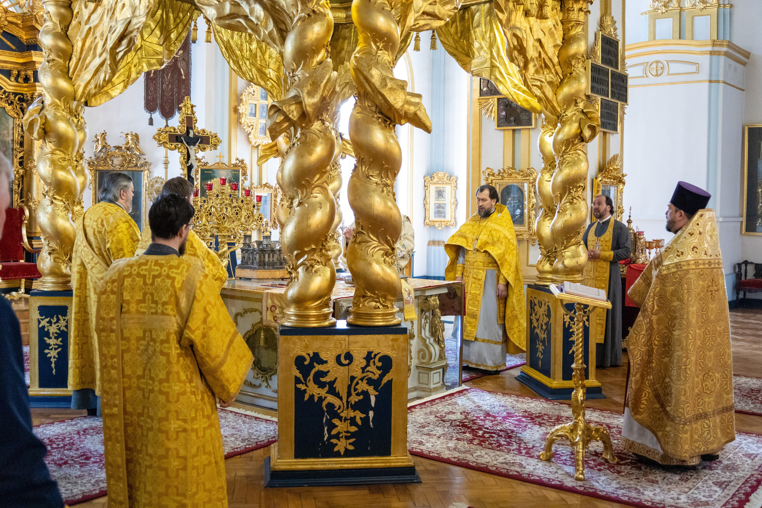 НЕДЕЛЯ 2-Я ПО ПЯТИДЕСЯТНИЦЕ. ВСЕХ СВЯТЫХ, В ЗЕМЛЕ РУССКОЙ ПРОСИЯВШИХ. НИКОЛО-БОГОЯВЛЕНСКИЙ МОРСКОЙ СОБОР