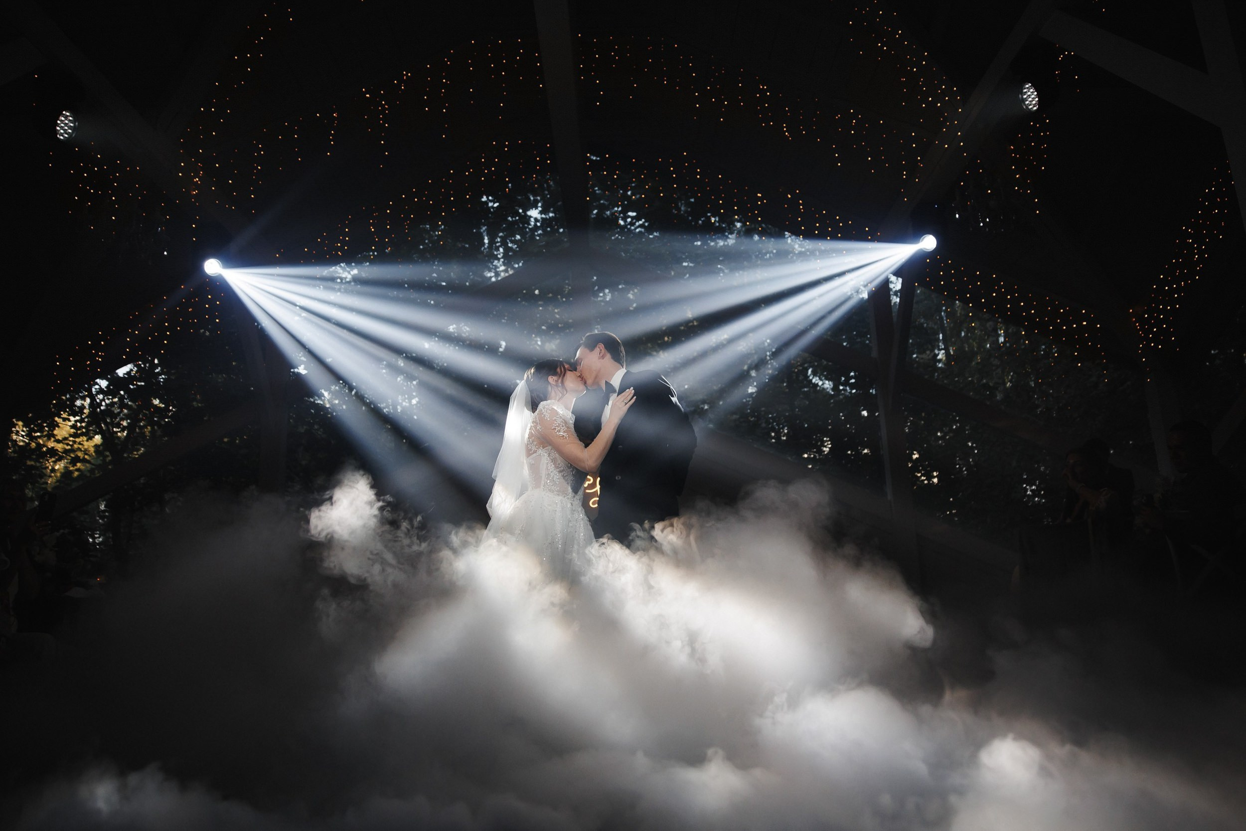 Фотограф Повольнов. Подрядчики и друзья сети свадебных площадок House for wedding