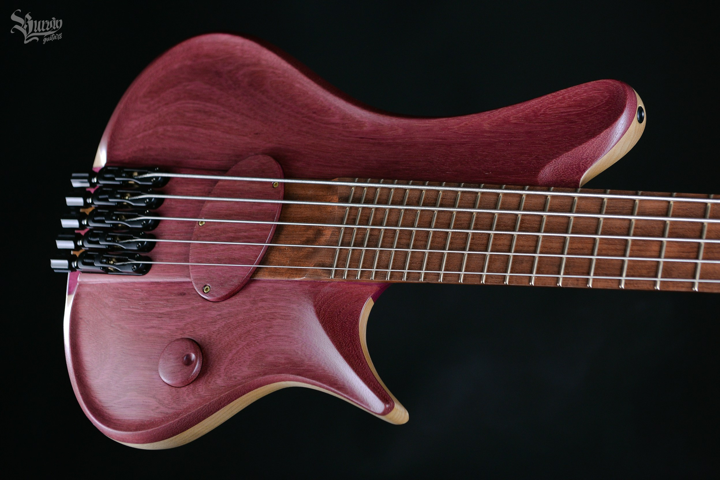 061 IRI bass. Master of making guitars and basses to order