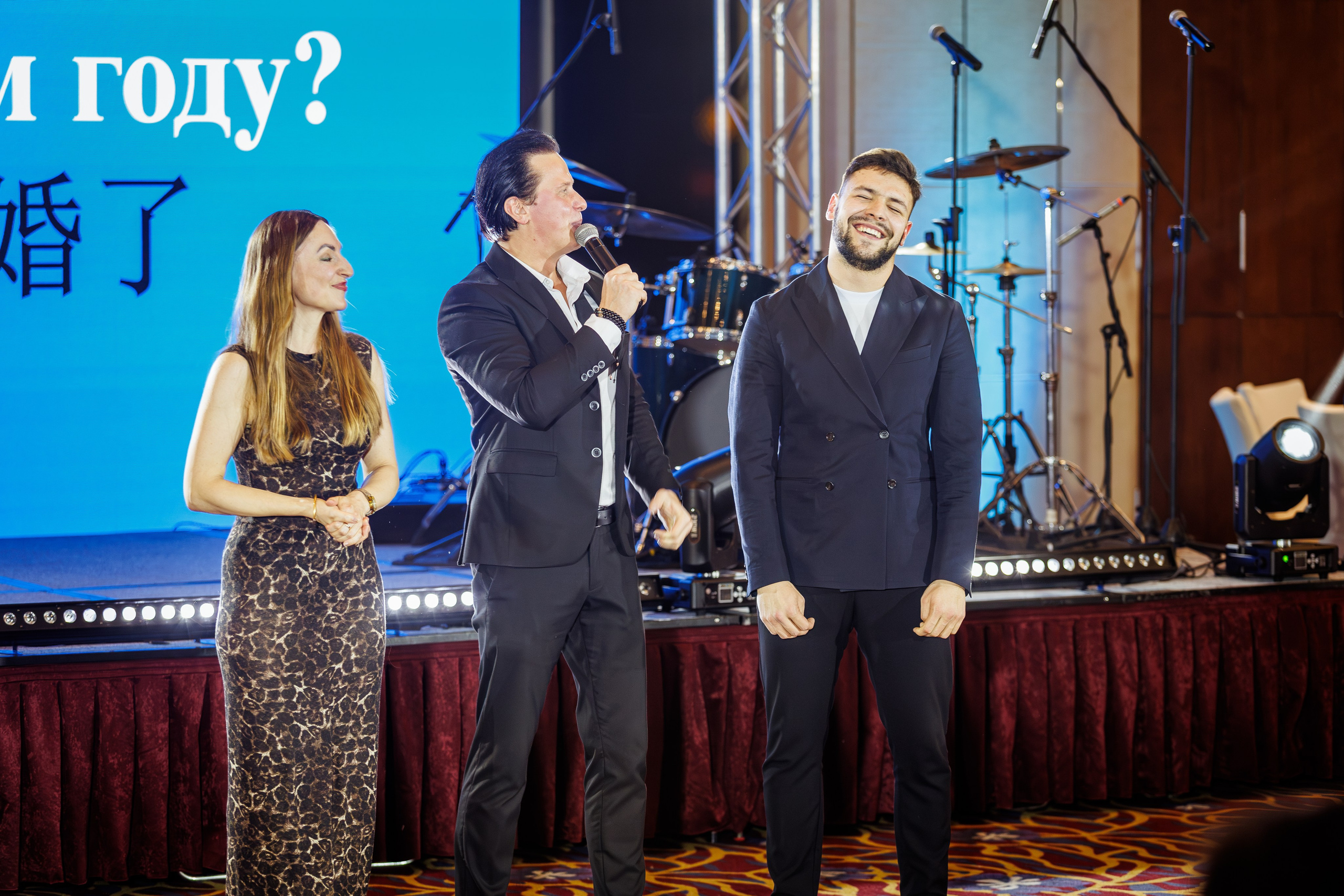 Новогодний корпоратив Отеля «Пекин». Репортажный фотограф Минск ❘ Костецкий Илья ❘ Беларусь