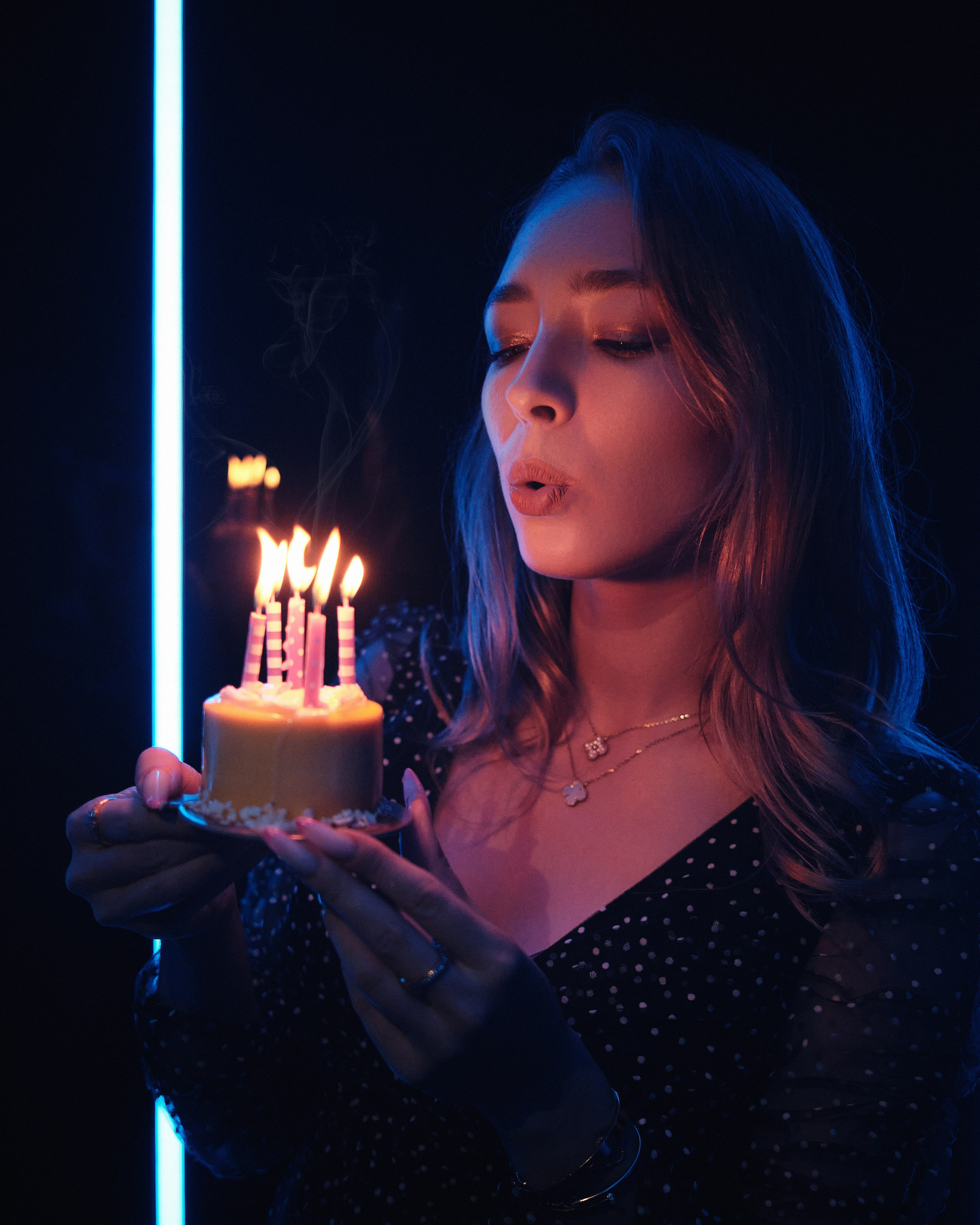 KOMUKOTA. NOIZOMAX Художественный фотограф в Дубай