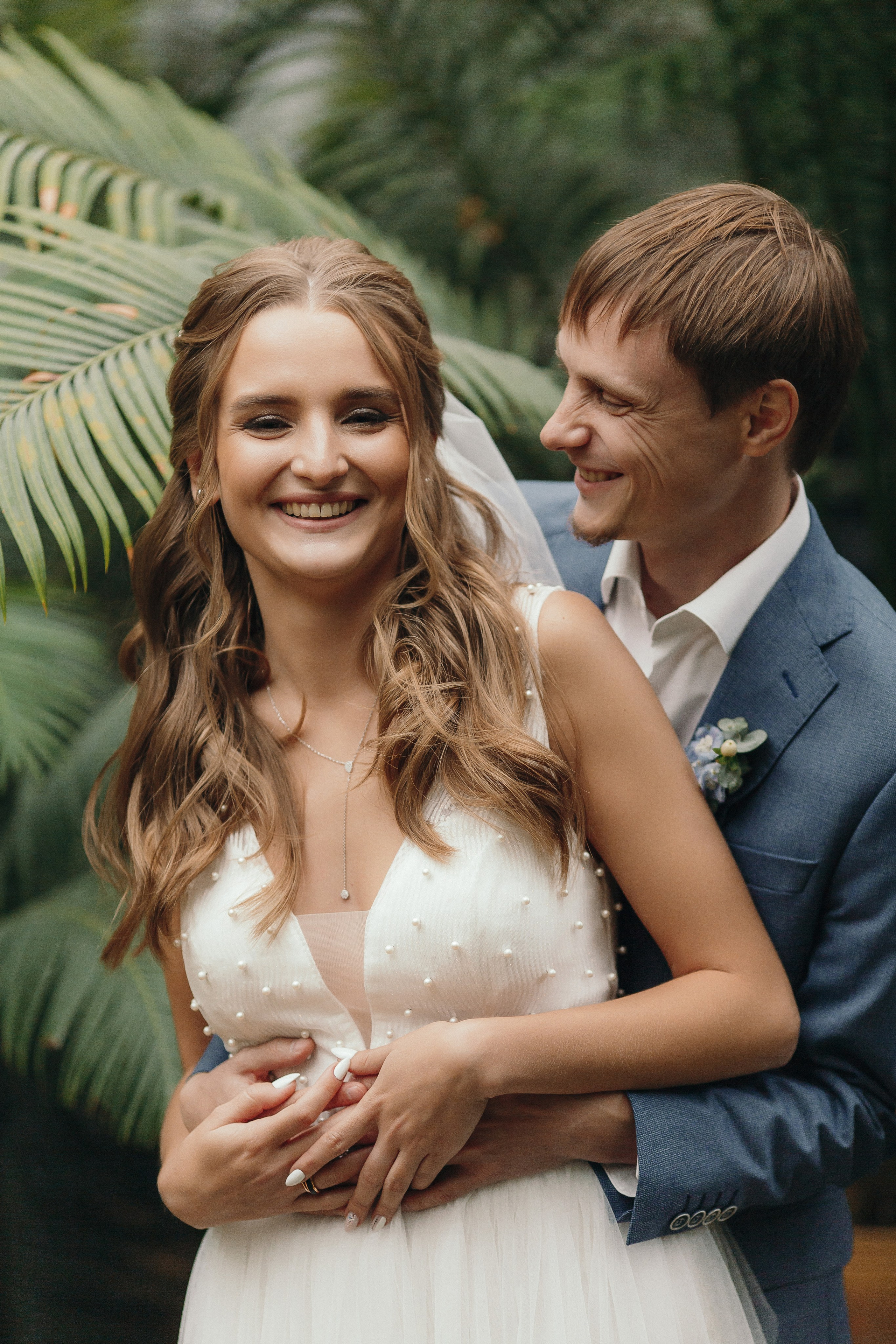 Свадебная фотосъёмка в красивой теплице на ВДНХ. Свадебный фотограф Александр Абрамов Москва / Зеленоград