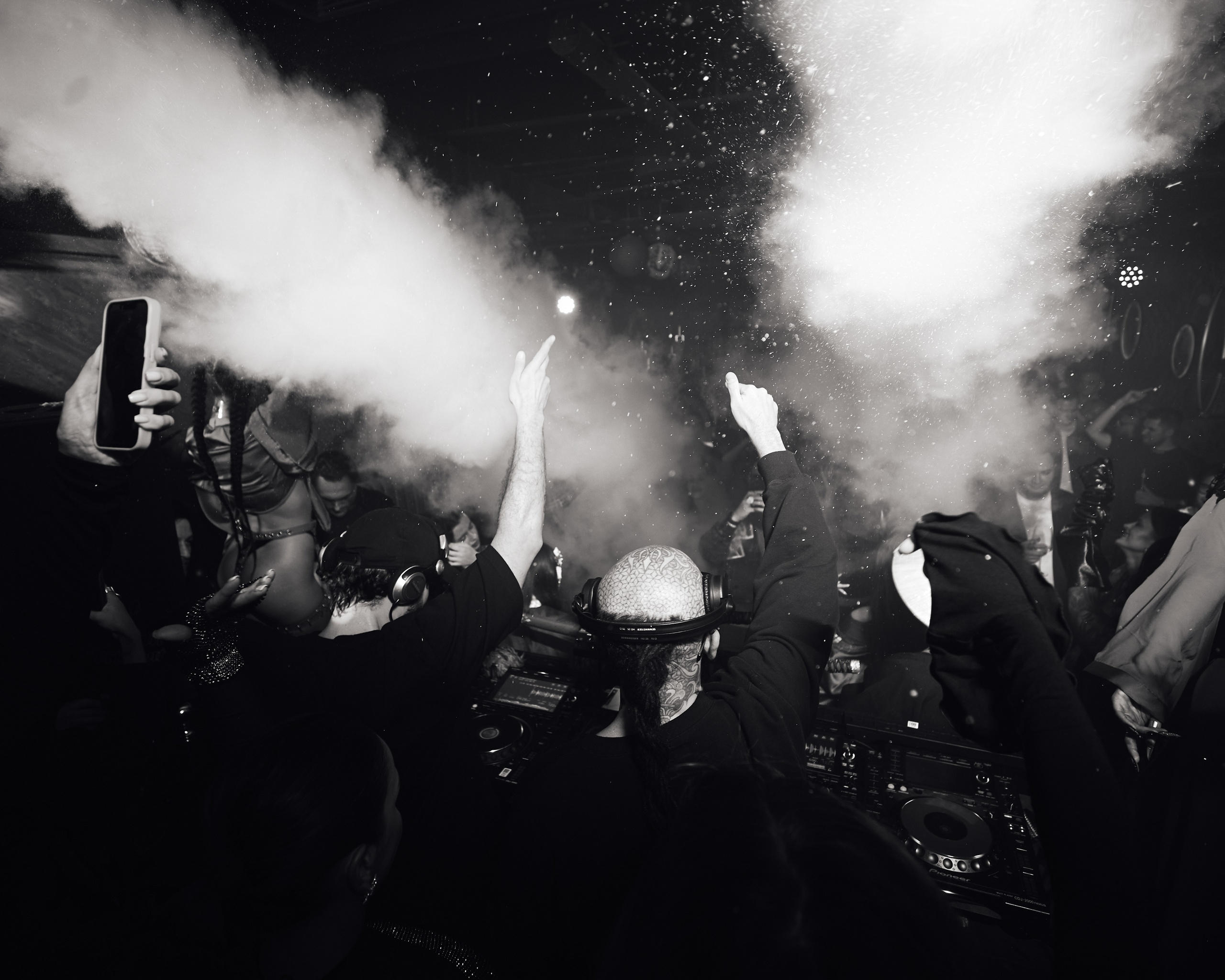 PLUS VIBE Party. Репортажный фотограф в Москве Дмитрий Масленников