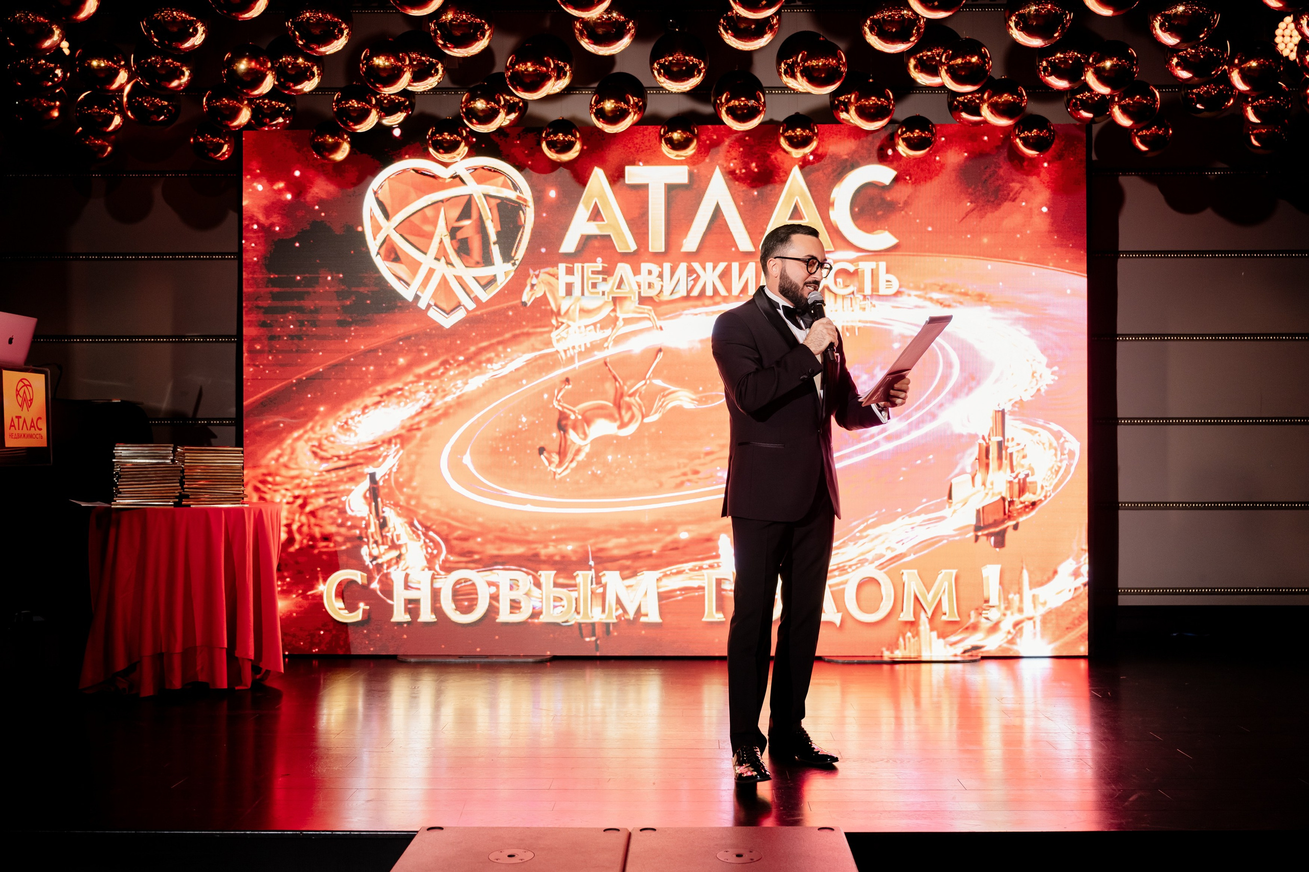 Новогодний корпоратив. Свадебный и семейный фотограф в Сочи Никита Пищов