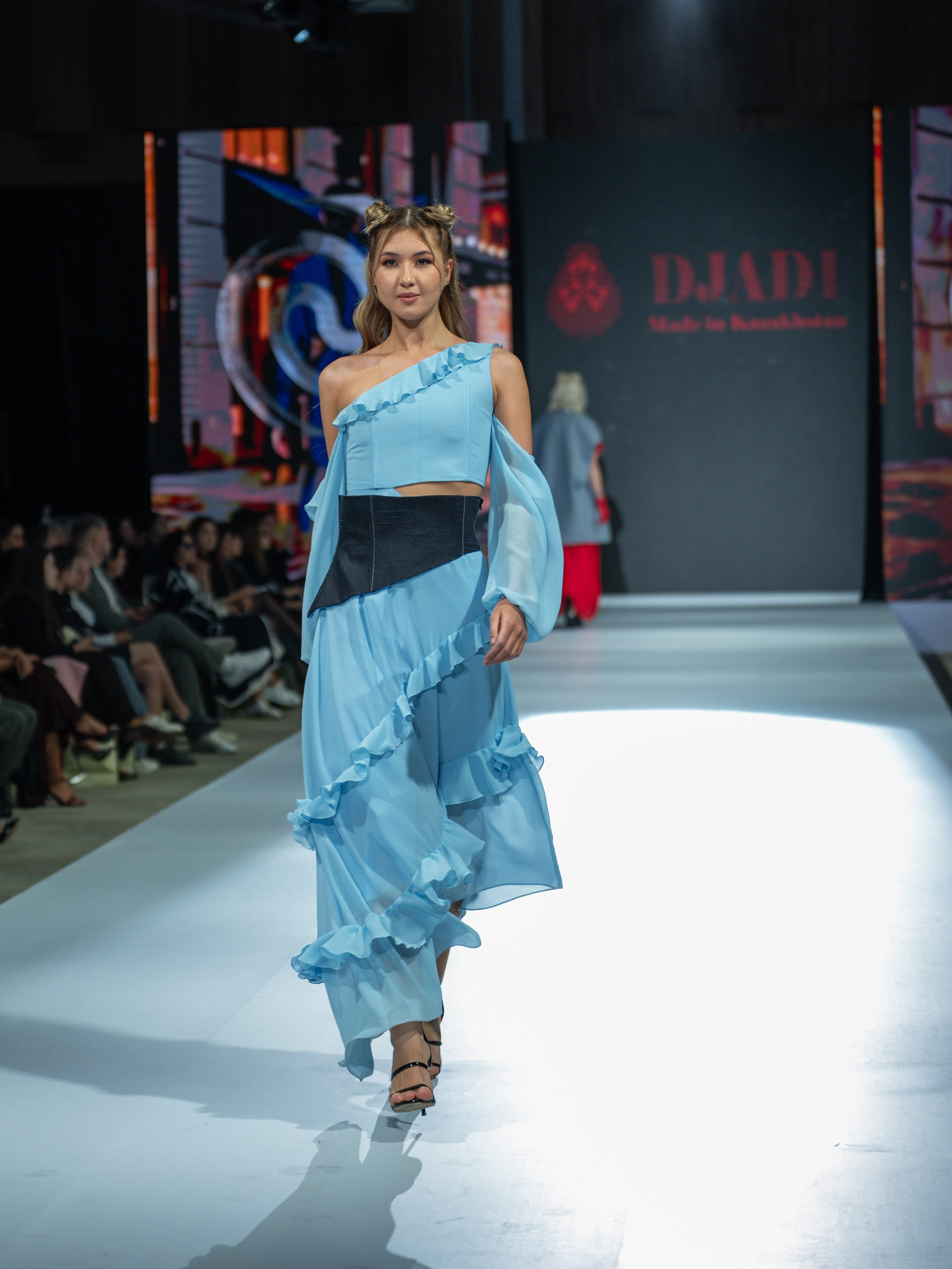 EURASIAN FASHION WEEK DJADI. Сайт Алматинского НЮ АРТ, будуар и фэшн фотографа Дениса Карпенко
