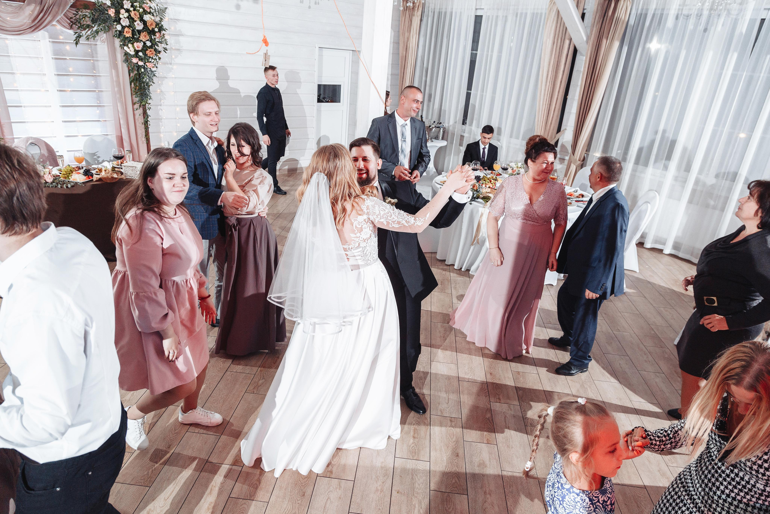 банкет москва, банкет свадьба, выездная регистрация, ЗАГС Измайлово, Измайловский ЗАГС, Измайловский Кремль, Измайлово свадьба, ЗАГС, ЗАГС фото, кольца свадьба, невеста фото, платье невесты, поиск фотографа, поиск фотографа на свадьбу, прогулка на свадьбе, регистрация брака на природе, регистрация свадьбы, сборы невесты, свадебная серия, свадебная фотосессия, свадебное платье, свадебное фото, свадебные кольца, свадебные сборы, свадебные туфли, свадебный банкет, свадебный день, свадебный салон, свадебный фотограф Гладков Дмитрий, свадебный фотограф Москва, свадьба в будний день, свадьба москва, советы невесте, стоимость свадебного фотографа, стоимость фотографа, туфли невесты, фото из ЗАГСа, фото колец, фото со свадьбы, фотог, фотограф на свадьбу, фотограф одинцово, фотограф стоимость, фотограя свадьба Москва, фотосессия свадьба