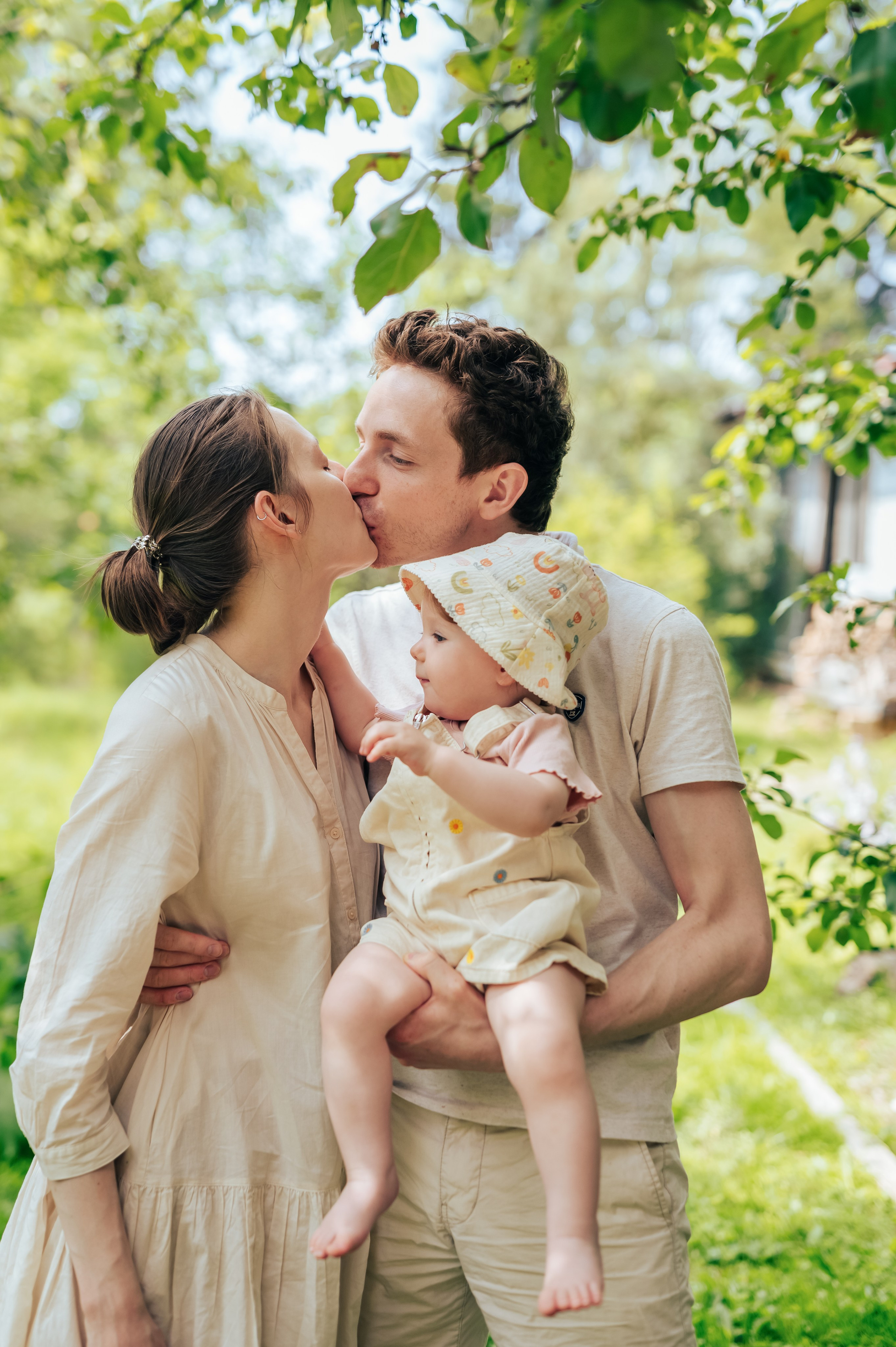 Лето на даче с годовалой малышкой. Семейный фотограф. Lifestyle. Москва. Анастасия Михайлова